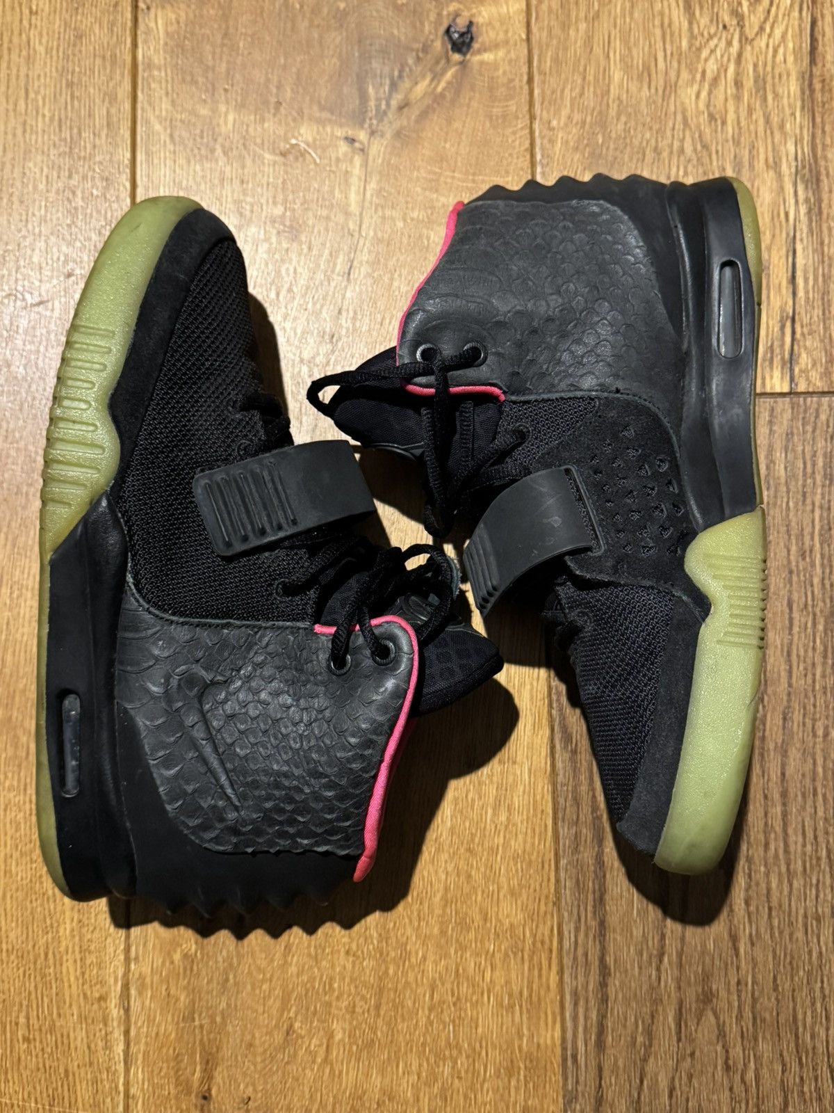 Nike NIKE AIR YEEZY 2 SOLAR RED SNEAKERS Size US 9.5 / EU 42-43 - 2 Thumbnail