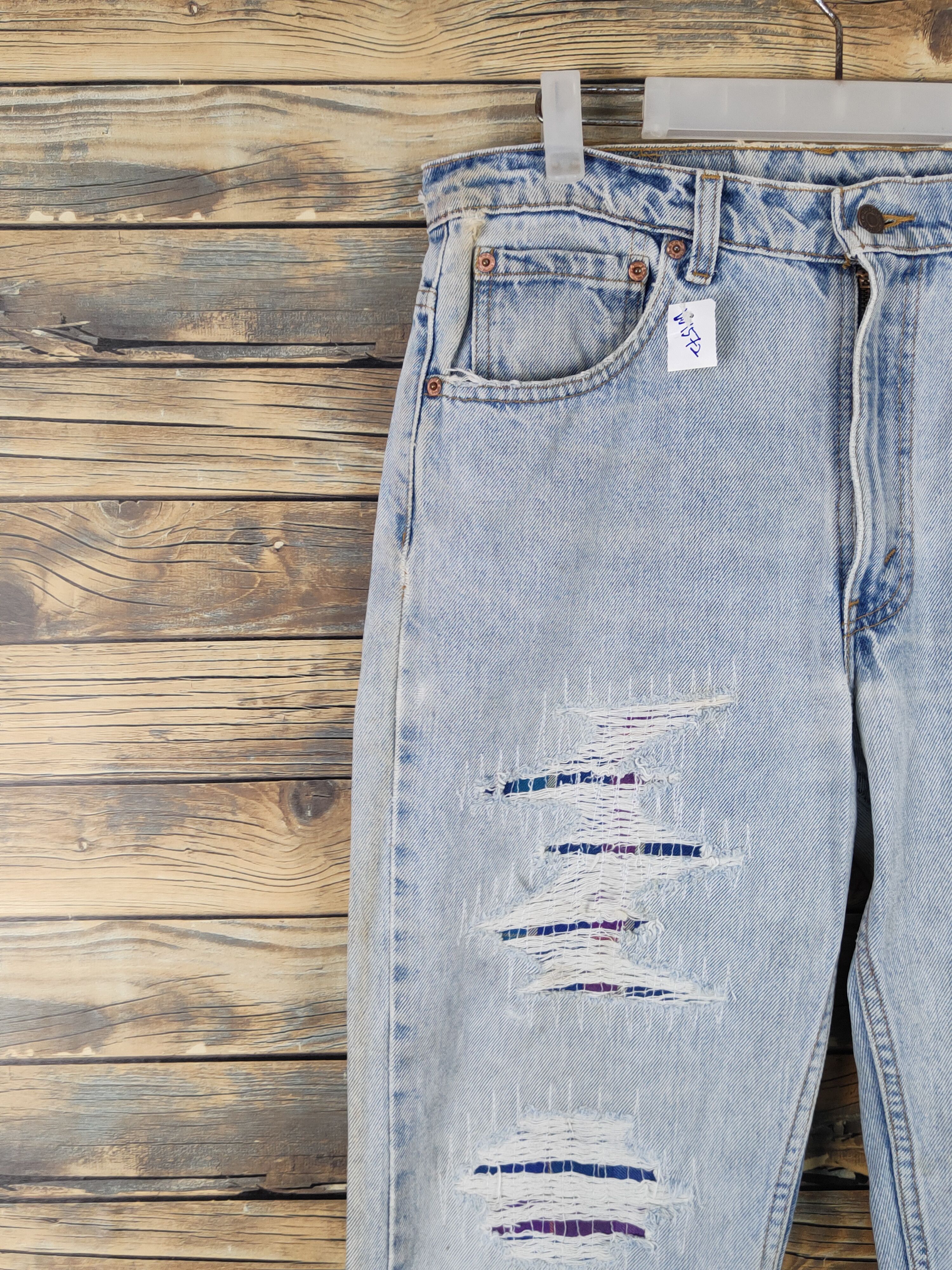 Levi's 505 Levi's Light Blue Distressed Ripped Jeans #W1572 Size US 34 / EU 50 - 3 Thumbnail