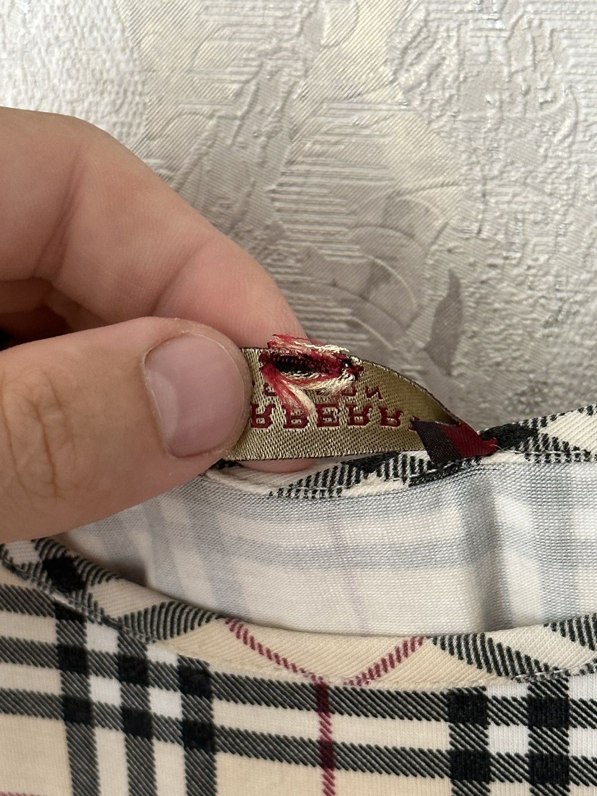 Burberry × Vintage Burberry London Red Tag Checkered Tee Size US M / EU 48-50 / 2 - 4 Thumbnail