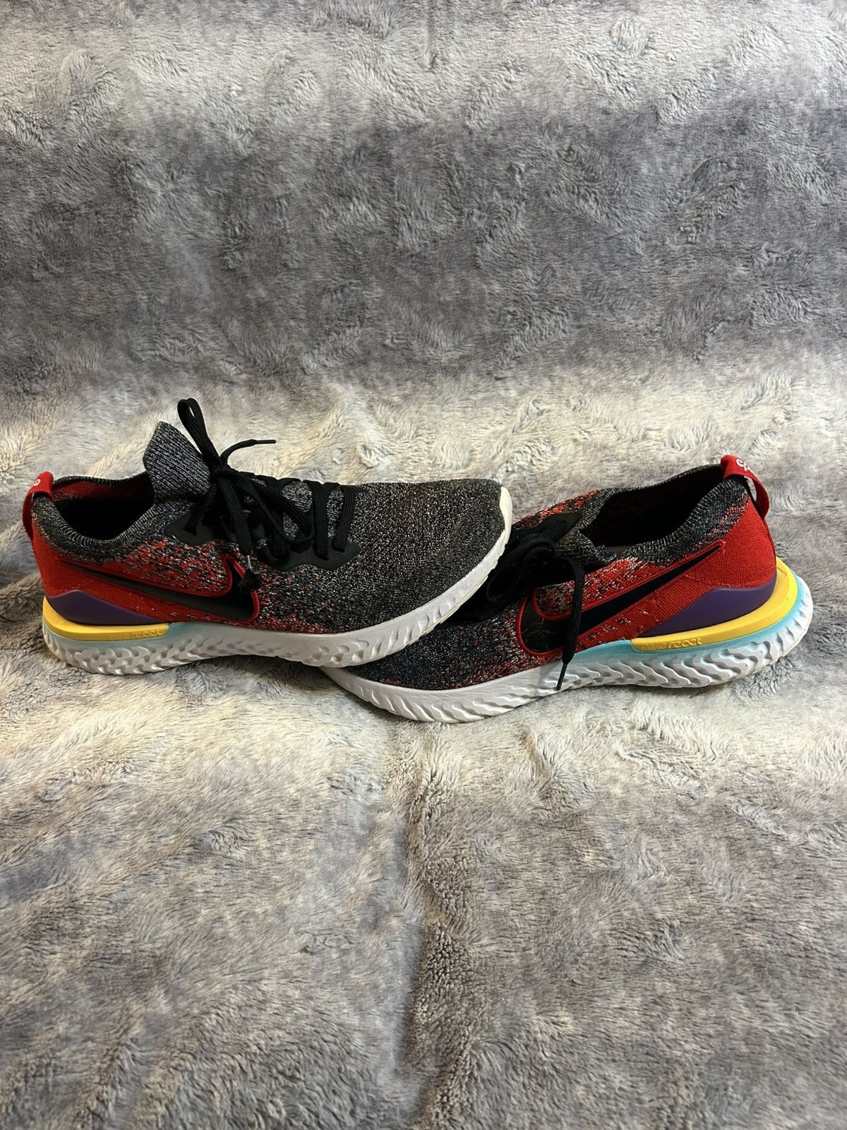 Nike Nike Epic React Flyknit 2 Black University Red Size 13 Size US 13 / EU 46 - 1 Thumbnail