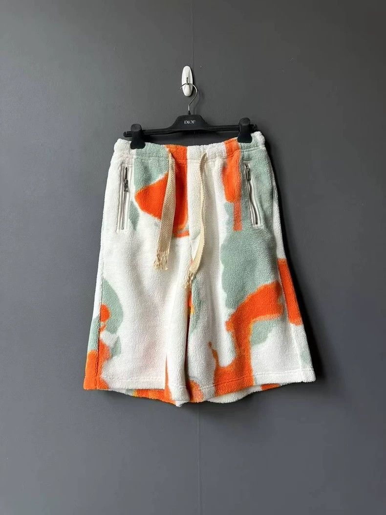 Loewe LOEWE sizeS Leather shorts Size 28" / US 6 / IT 42 - 1 Thumbnail