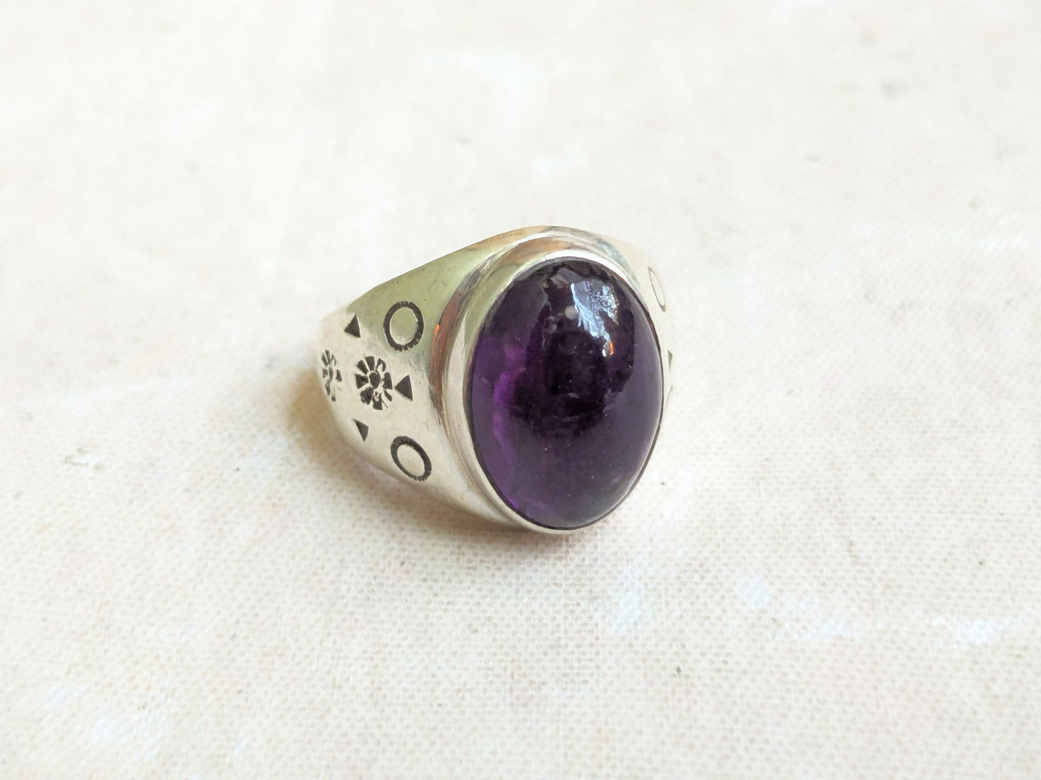 Sterling Silver Silpada Sterling Silver Ring Purple Amethyst 9.75 Oval Size ONE SIZE - 1 Thumbnail