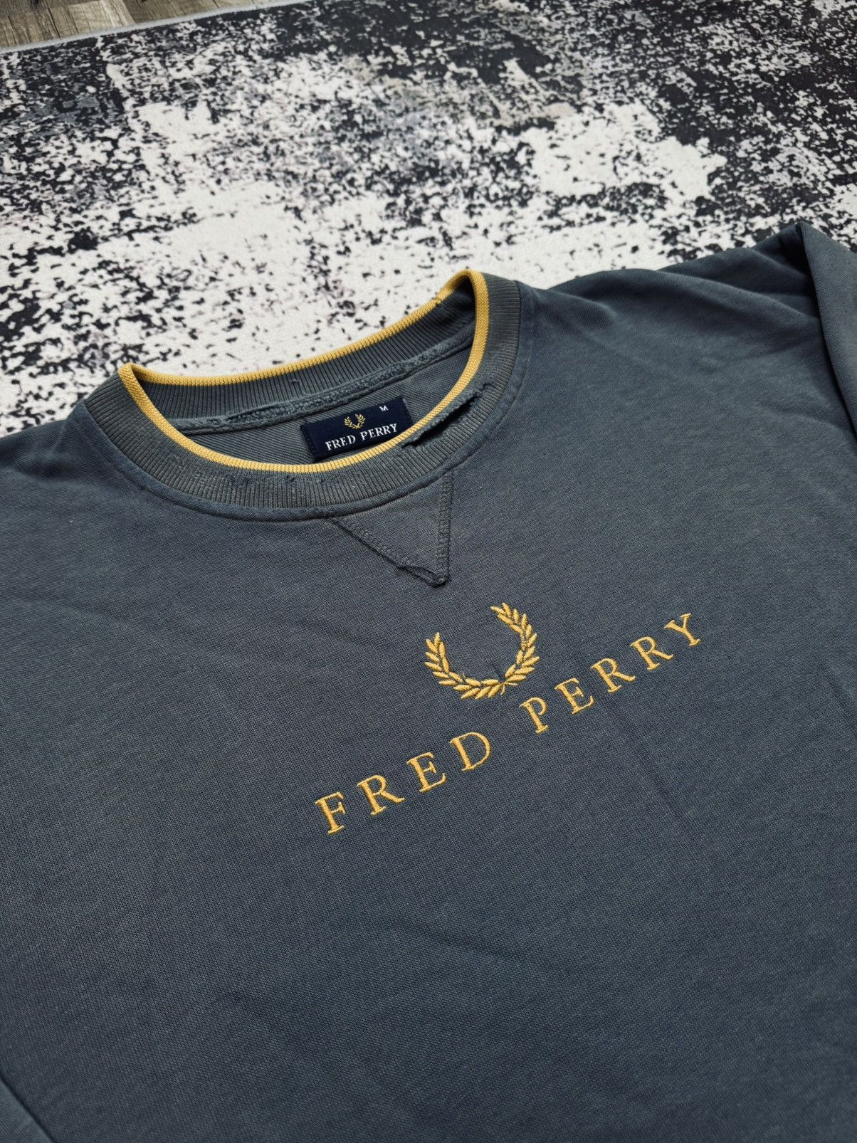 Fred Perry × Vintage 🔥RARE🔥 Vintage 90s Fred Perry With Big Logo Crewneck Size US M / EU 48-50 / 2 - 4 Thumbnail