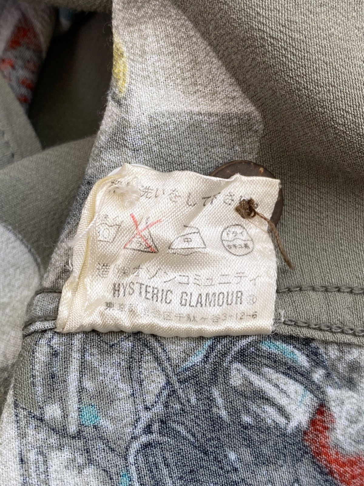 Hysteric Glamour 90’s Hysteric Engine All Over Print Rayon button ip Size US M / EU 48-50 / 2 - 12 Thumbnail