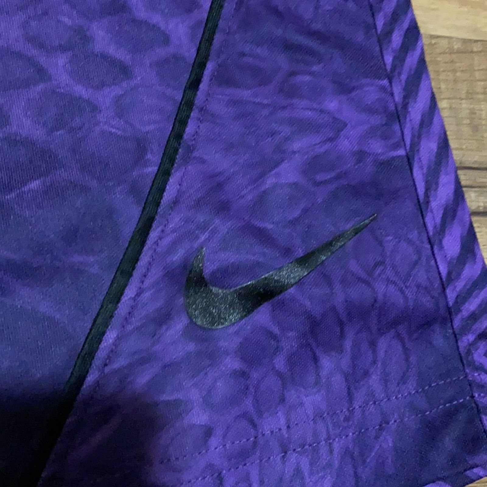 Nike 2010 Nike Kobe Dri-Fit Snake Skin Shorts Size US 30 / EU 46 - 3 Thumbnail