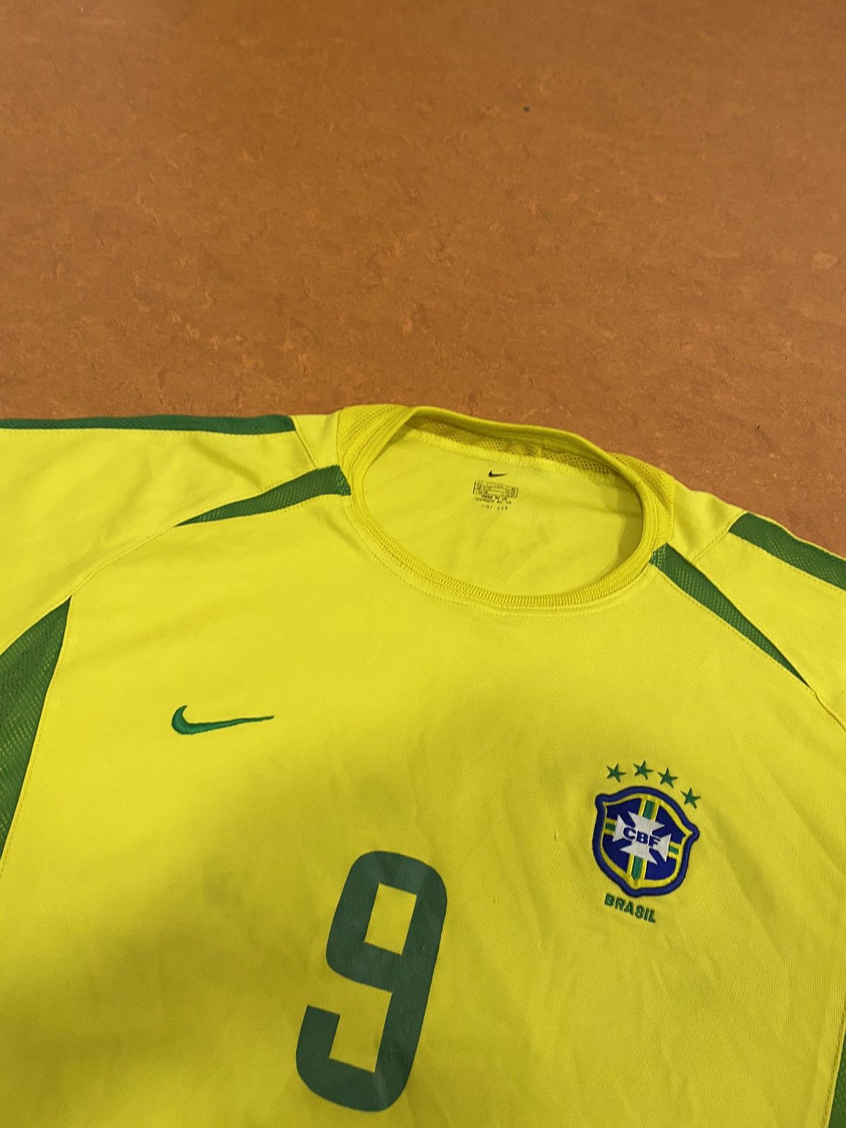 Nike × Vintage Ronaldo Brazil 2002 WORLD CUP PLAYER ISSUE Soccer Jersey XL Size US L / EU 52-54 / 3 - 8 Thumbnail