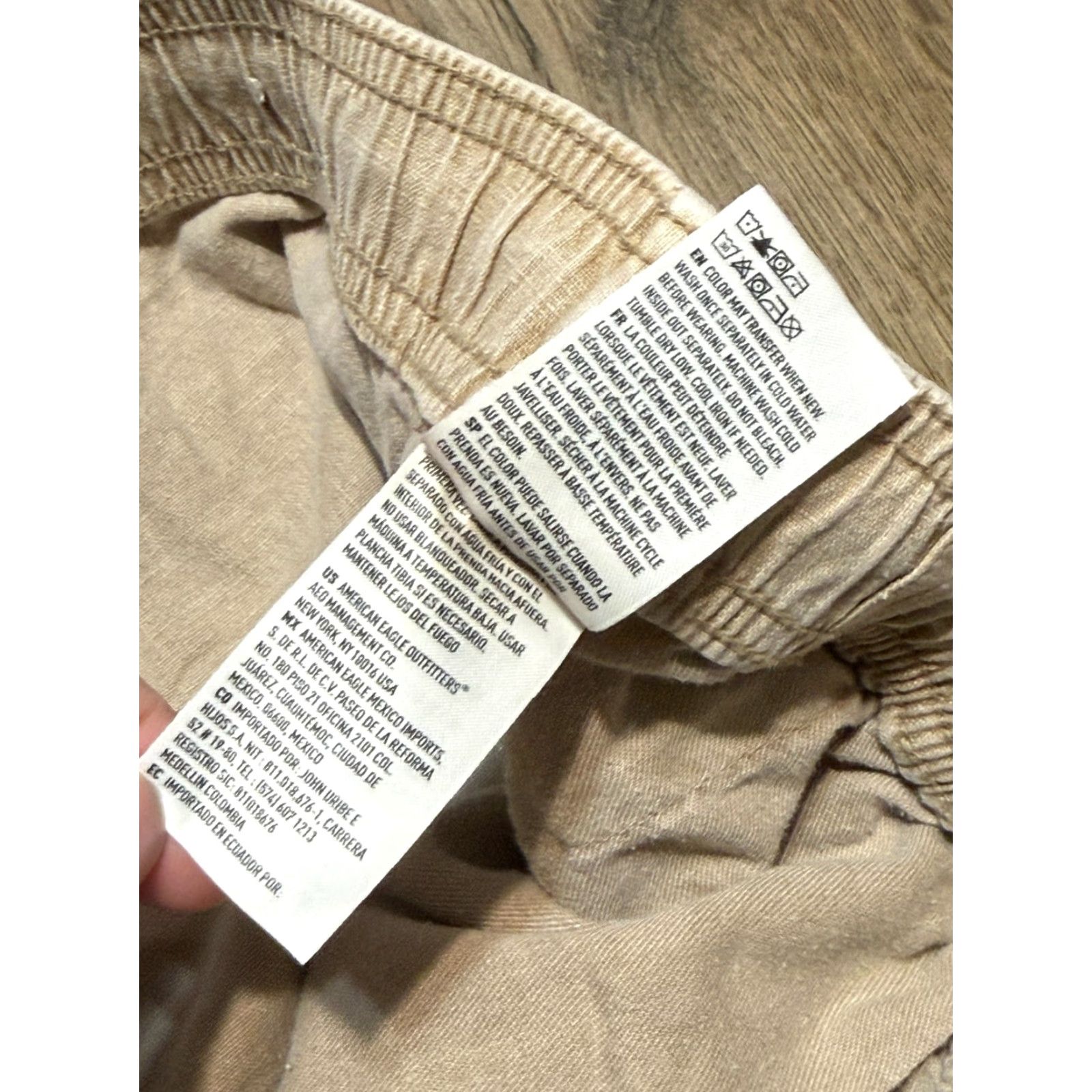 American Eagle Outfitters VINTAGE? No. Size US 33 - 7 Thumbnail