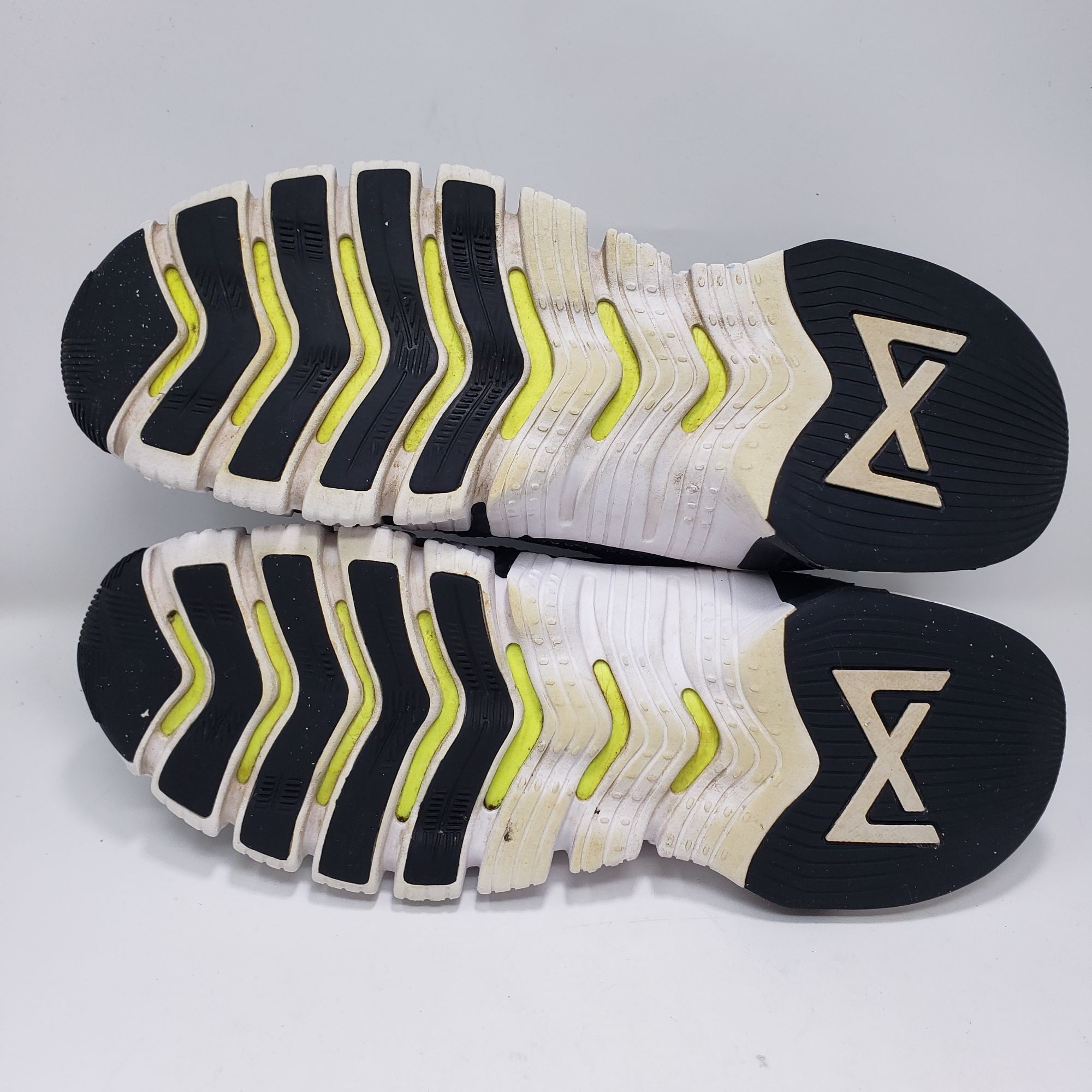Nike Nike Free Metcon 3 Black performance shoes sneakers Mens 11. Size US 11.5 / EU 44-45 - 8 Thumbnail