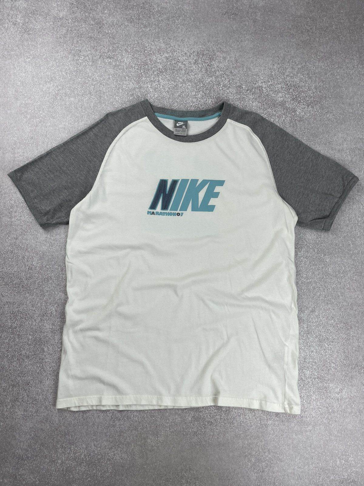 Nike × Vintage Vintage Y2k Nike Marathon Logo Tee T shirt Size US XL / EU 56 / 4 - 1 Thumbnail