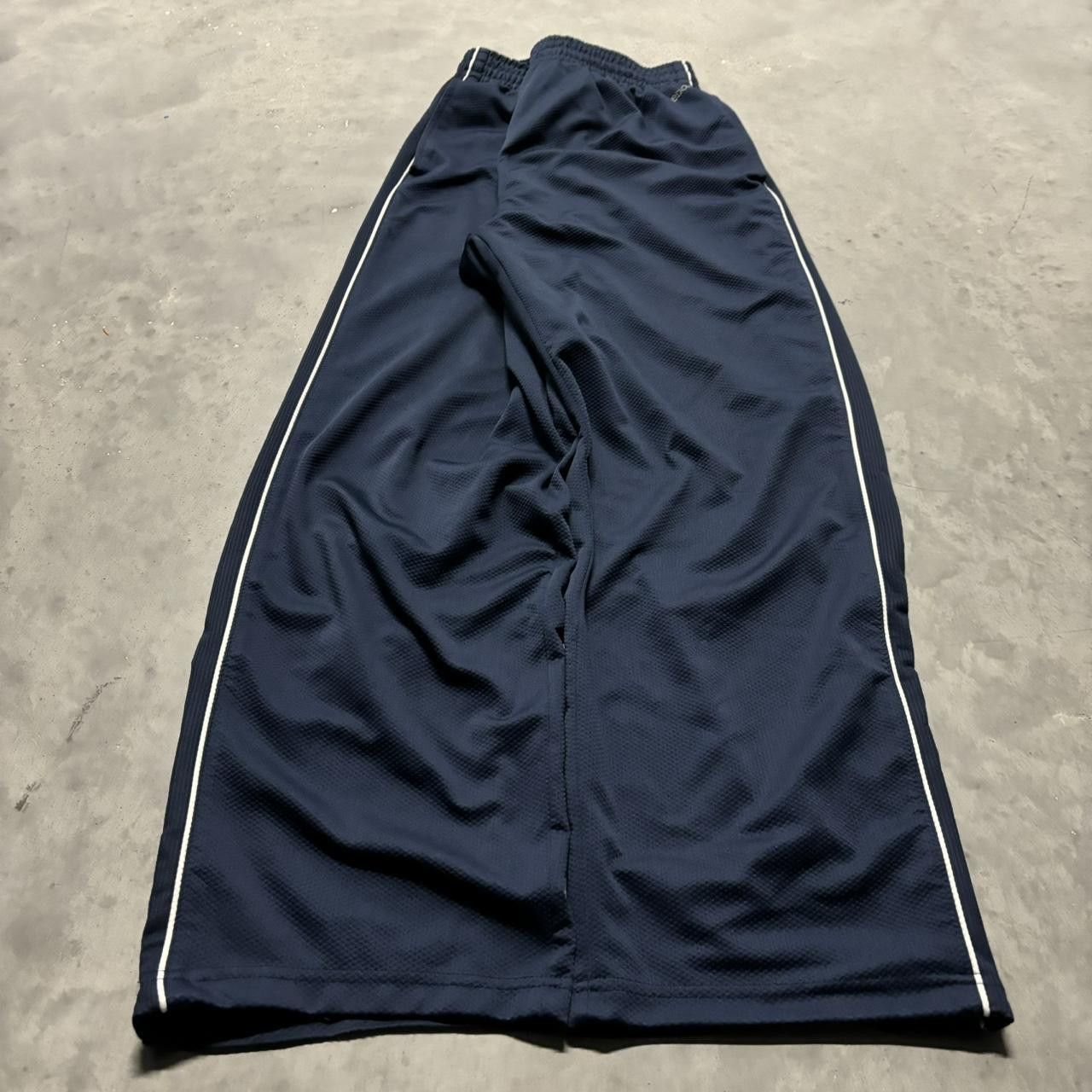 Japanese Brand × Vintage Crazy Vintage Y2K/2000s Baggy Navy Blue Striped Skater Drill Essential Track Pants! Size US 32 / EU 48 - 2 Thumbnail