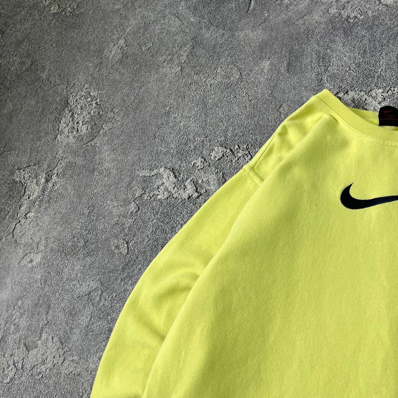 Nike Vintage 80s Nike Switshirt Big Logo Size S Size US S / EU 44-46 / 1 - 13 Thumbnail
