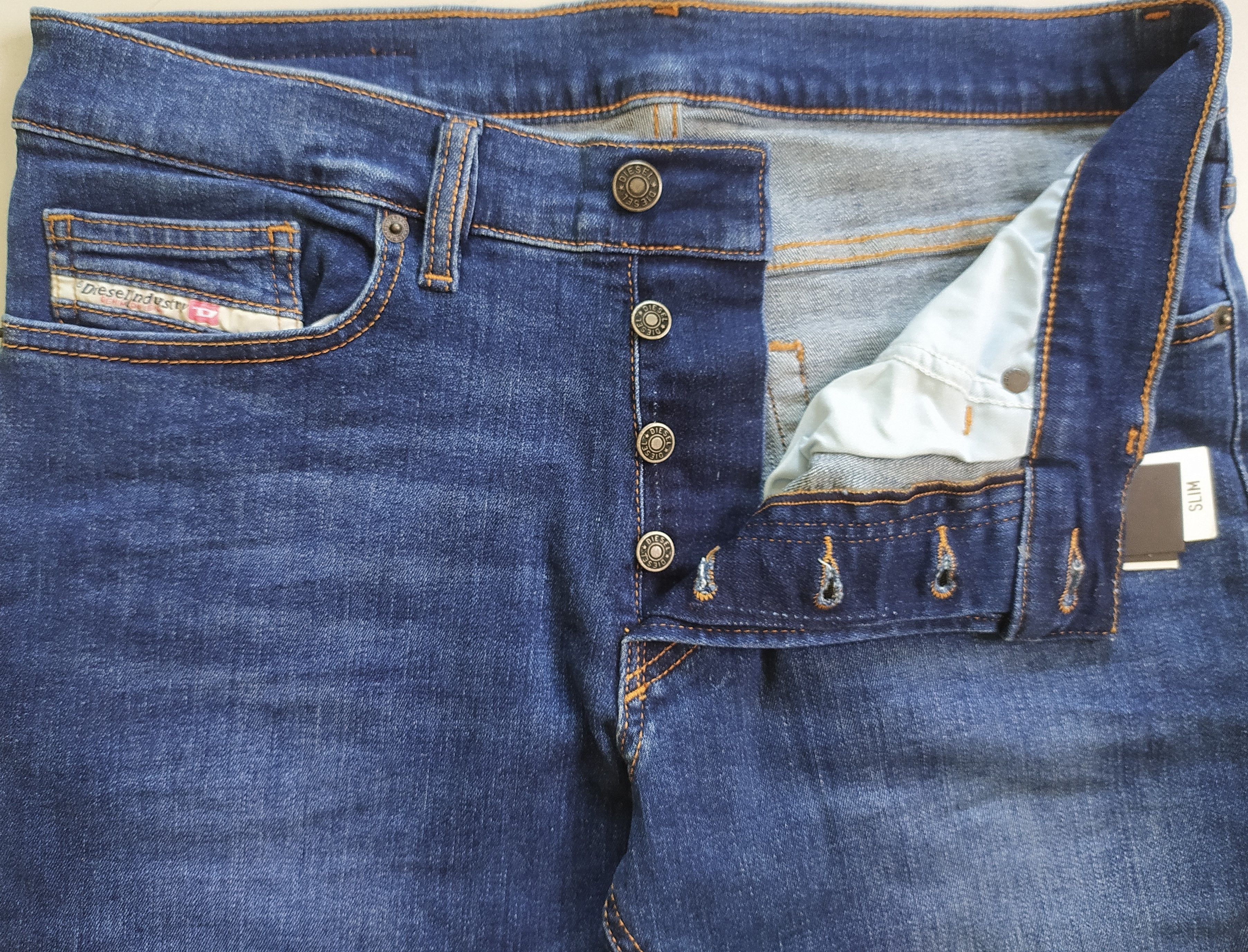 Diesel Diesel D-LUSTER-OGDAN Men's Jeans Free Shipping T/ 9835 Size US 30 / EU 46 - 8 Thumbnail