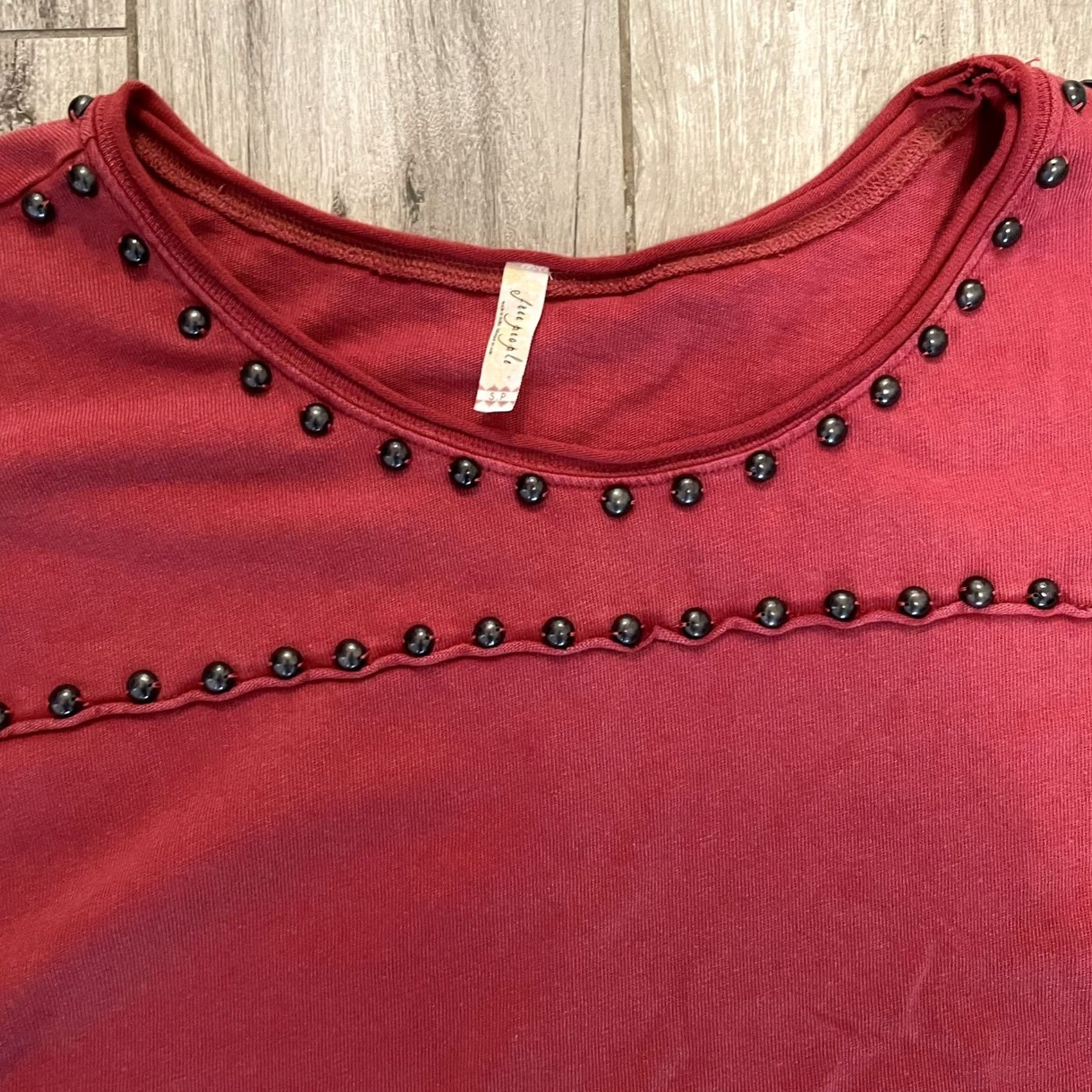 Free People VINTAGE Free People Red Studded Oversized Short Sleeve Cropped Boho Sweatshirt Size S Womens Size S / US 4 / IT 40 - 4 Thumbnail