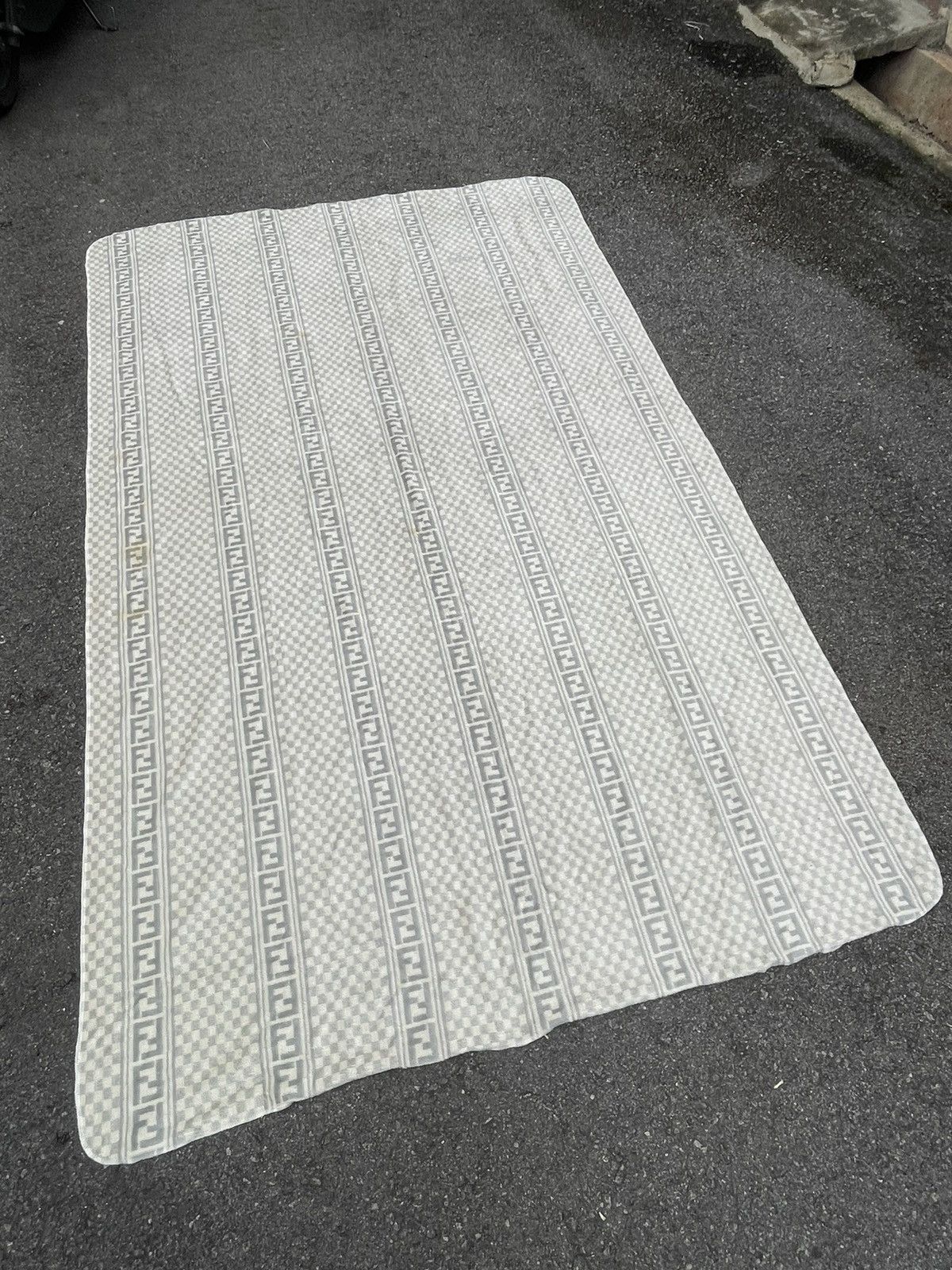 Fendi Fendi Teleria Blanket Carpet 140x240cm Size ONE SIZE - 2 Thumbnail