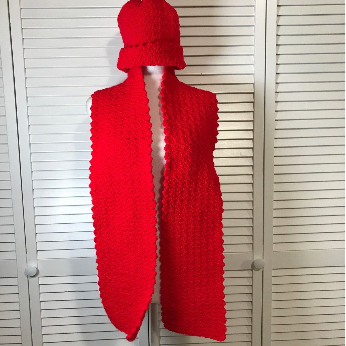 Handmade Handmade Crochet Red Winter Scarf & Beanie Set Size ONE SIZE - 1 Thumbnail