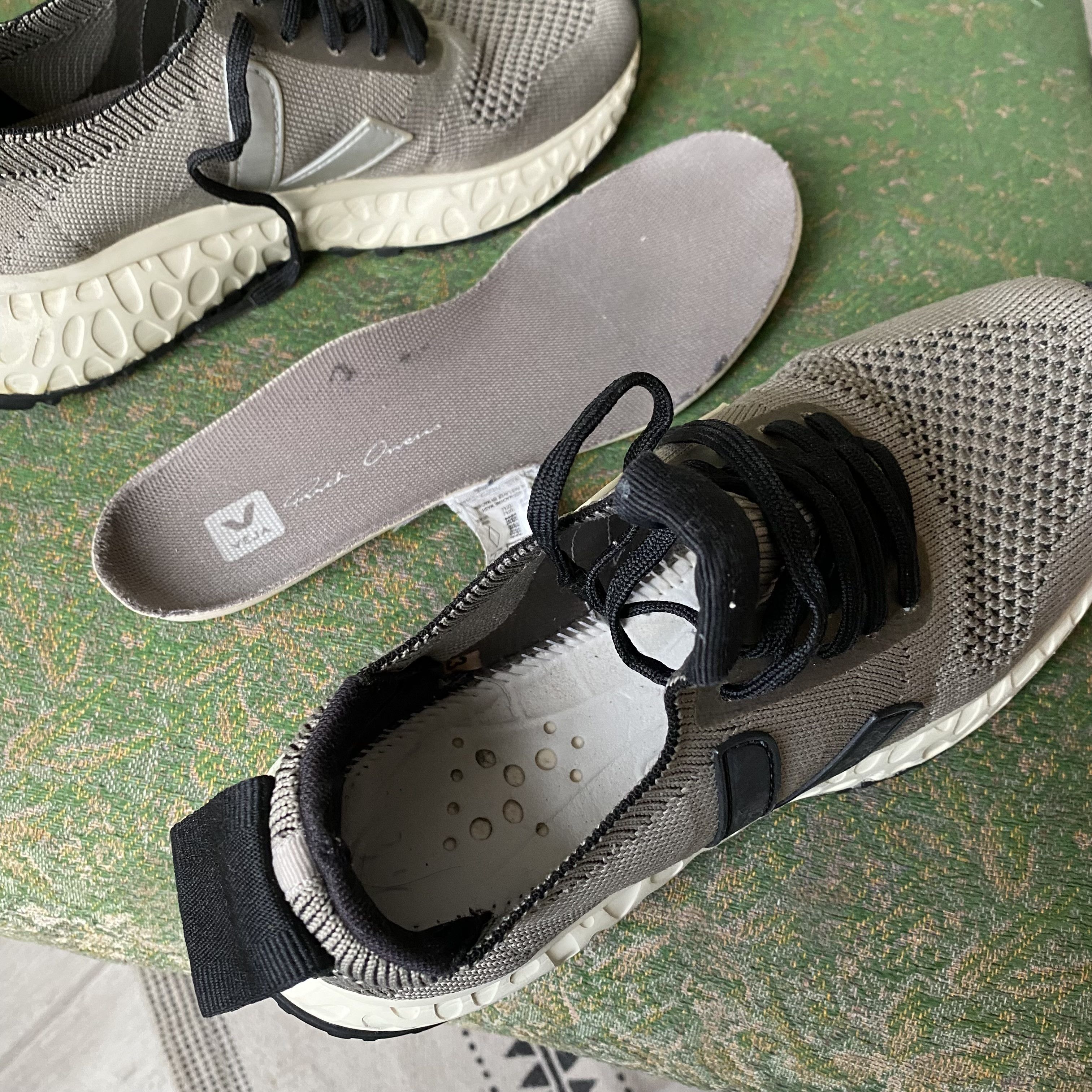 Rick Owens × Veja Rick Owens X Veja Grey Knit Running Sneakers Size US 5.5 / IT 35.5 - 5 Thumbnail