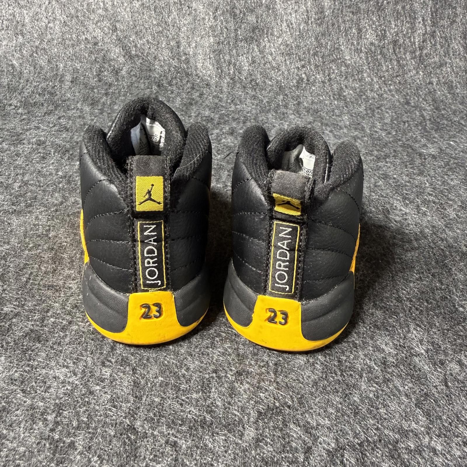 Jordan Brand Jordan 12 Shoes Kid's 6C University Gold 850000-070 Size US 7.5 / EU 40-41 - 5 Thumbnail