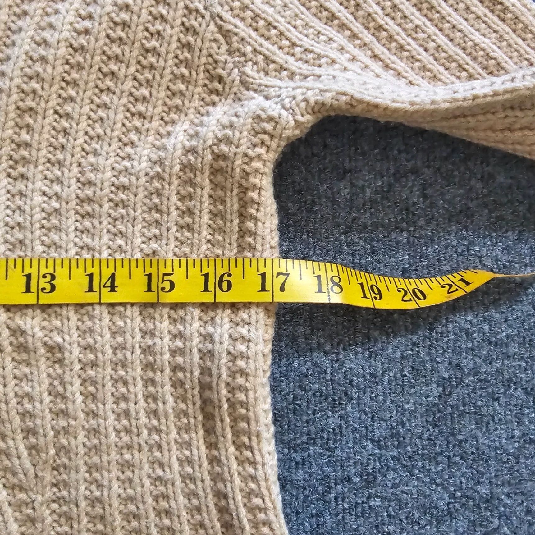 Camel Sleeping On Snow Cardigan Sweater Women Small Beige Camel Hair Blend Long Sleeve Size S / US 4 / IT 40 - 7 Thumbnail