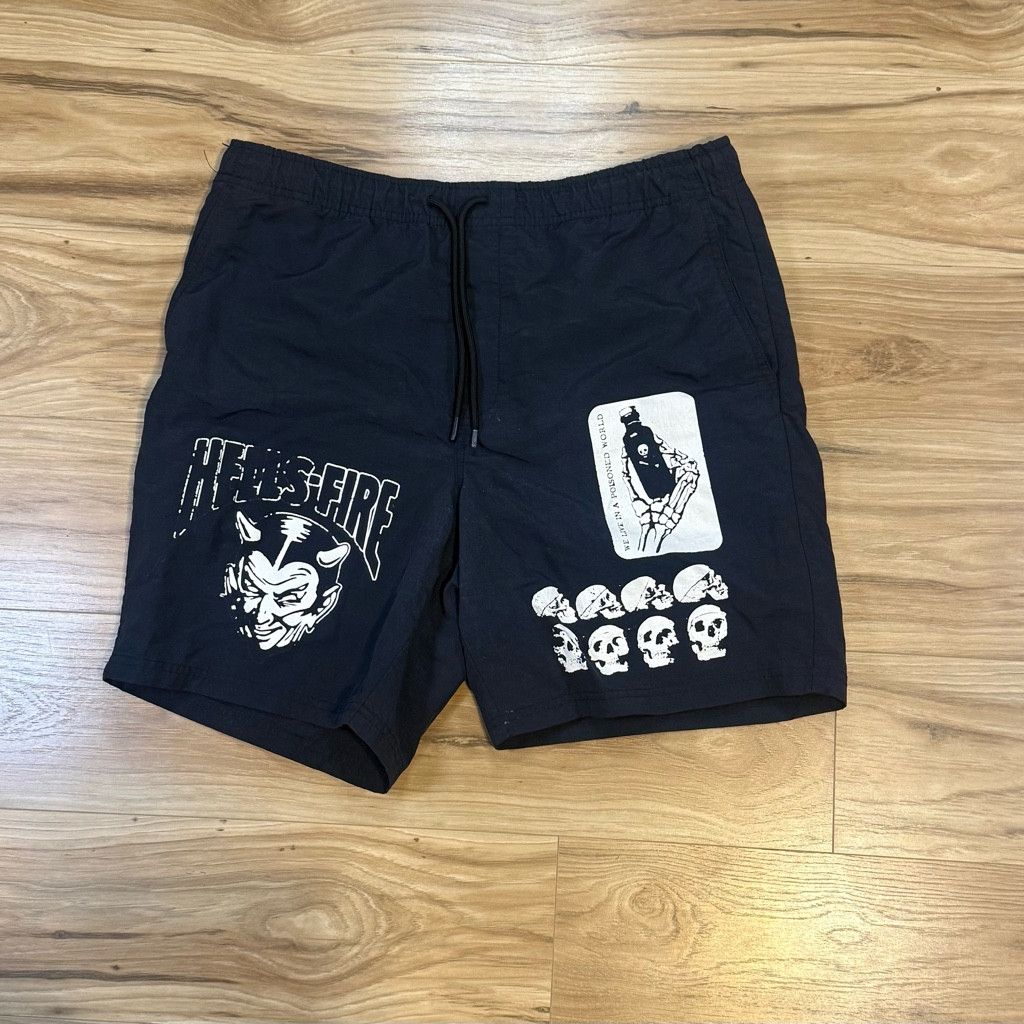 Lucky Brand Vitriol Men’s L Skull Devil Graphic Shorts Large Size US 36 / EU 52 - 1 Thumbnail