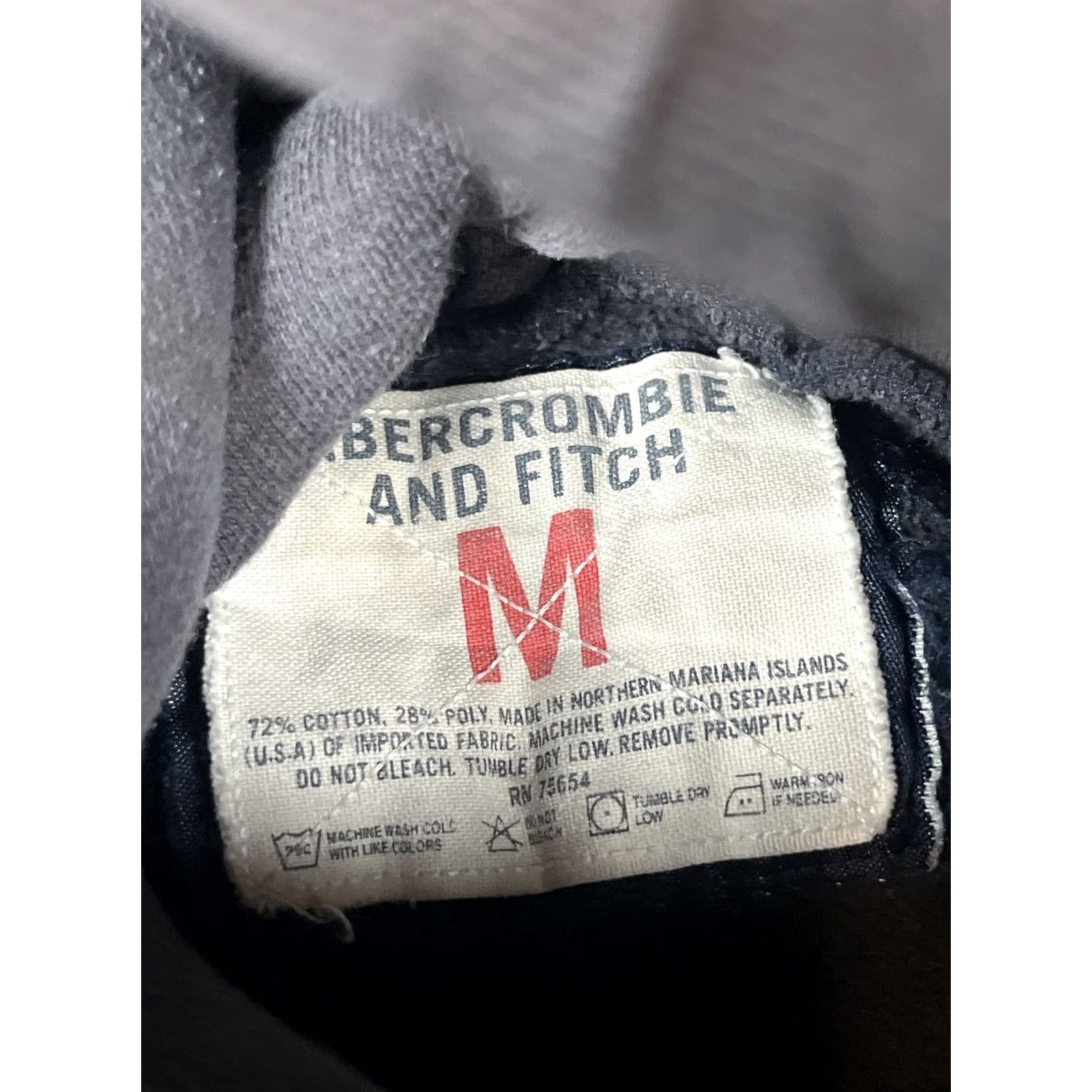 Vintage VINTAGE Abercrombie Fitch Hoodie Mens M Gray Oversized Embroidered Logo 90s Spellout Faded Size US M / EU 48-50 / 2 - 5 Thumbnail