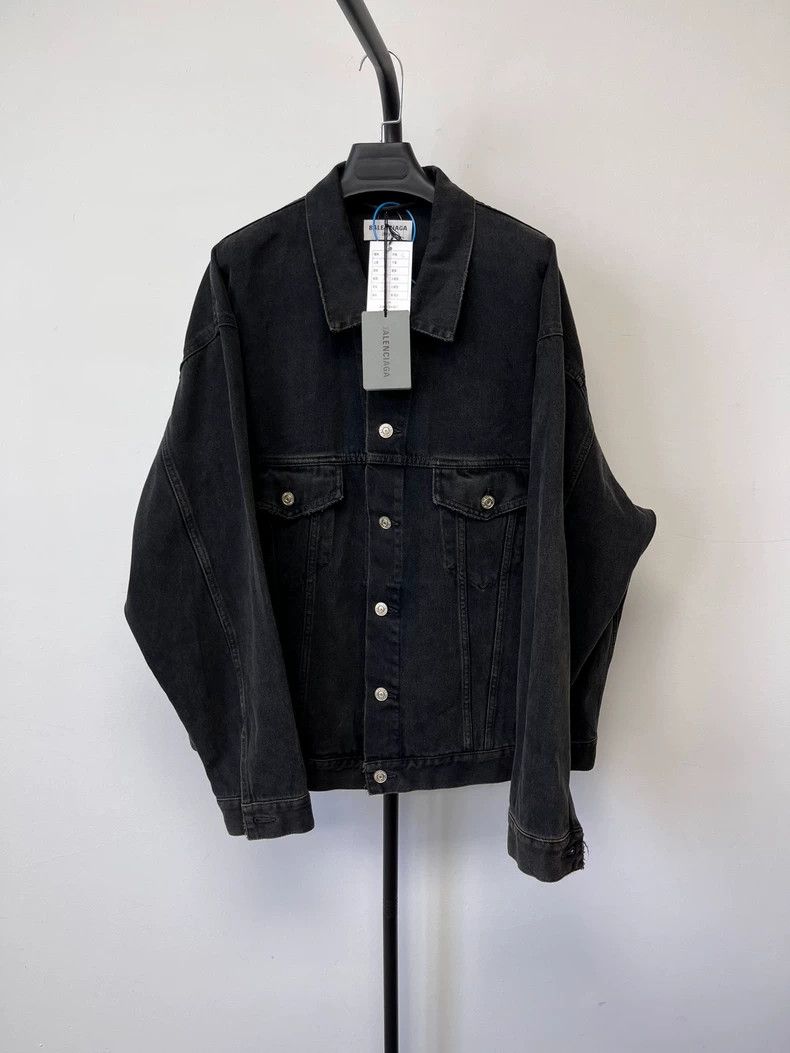 Balenciaga Balenciaga Luminous Jacket Jacket Size US S / EU 44-46 / 1 - 2 Thumbnail