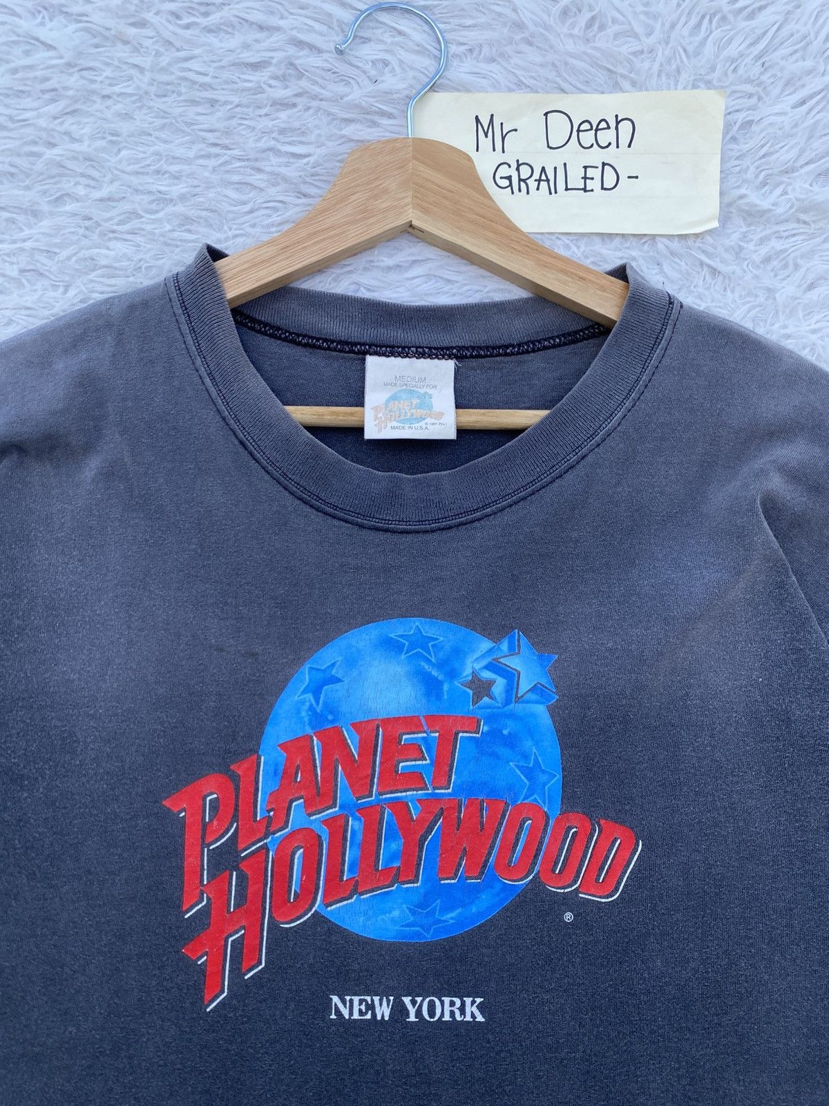Planet Hollywood Rare Vintage 1991 Planet Hollywood New York Tshirt Size US M / EU 48-50 / 2 - 7 Thumbnail