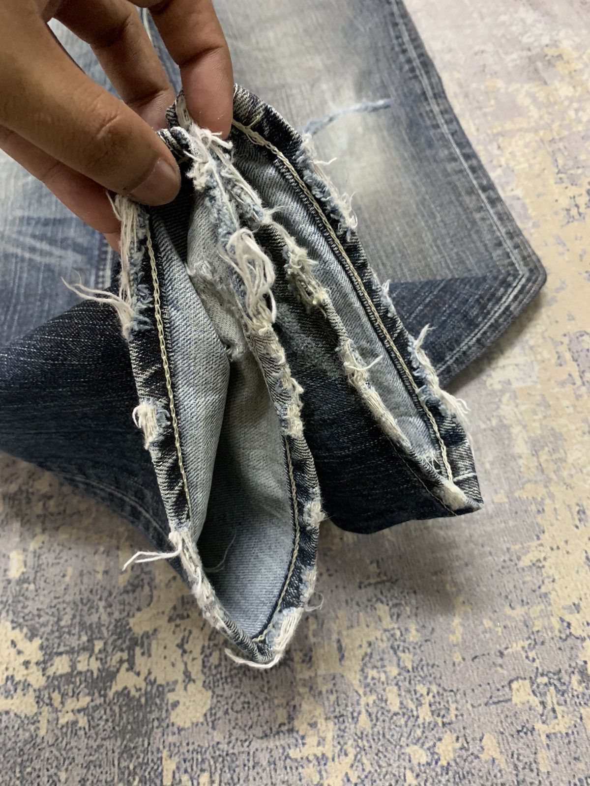 Levi's Vintage Levis 502 Distressed Denim Jeans 31x33.5 Size US 31 - 6 Thumbnail