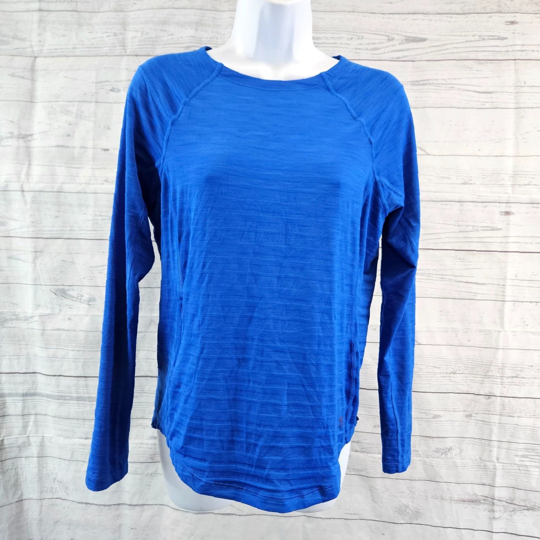 Mountain Hardwear Mountain Hardwear Womens Top Blouse Shirt Long Sleeve Blue Stripe Pocket M Size M / US 6-8 / IT 42-44 - 2 Thumbnail