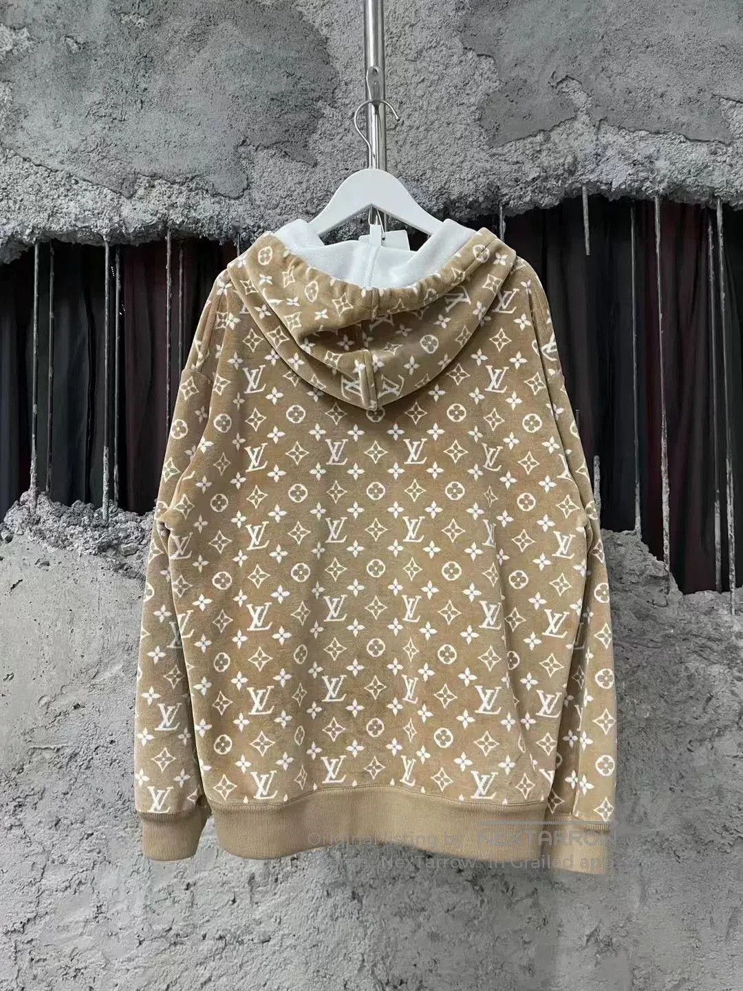 Louis Vuitton Louis Vuitton New Brown Velvet Monogram Hoodie. Size US S / EU 44-46 / 1 - 2 Thumbnail