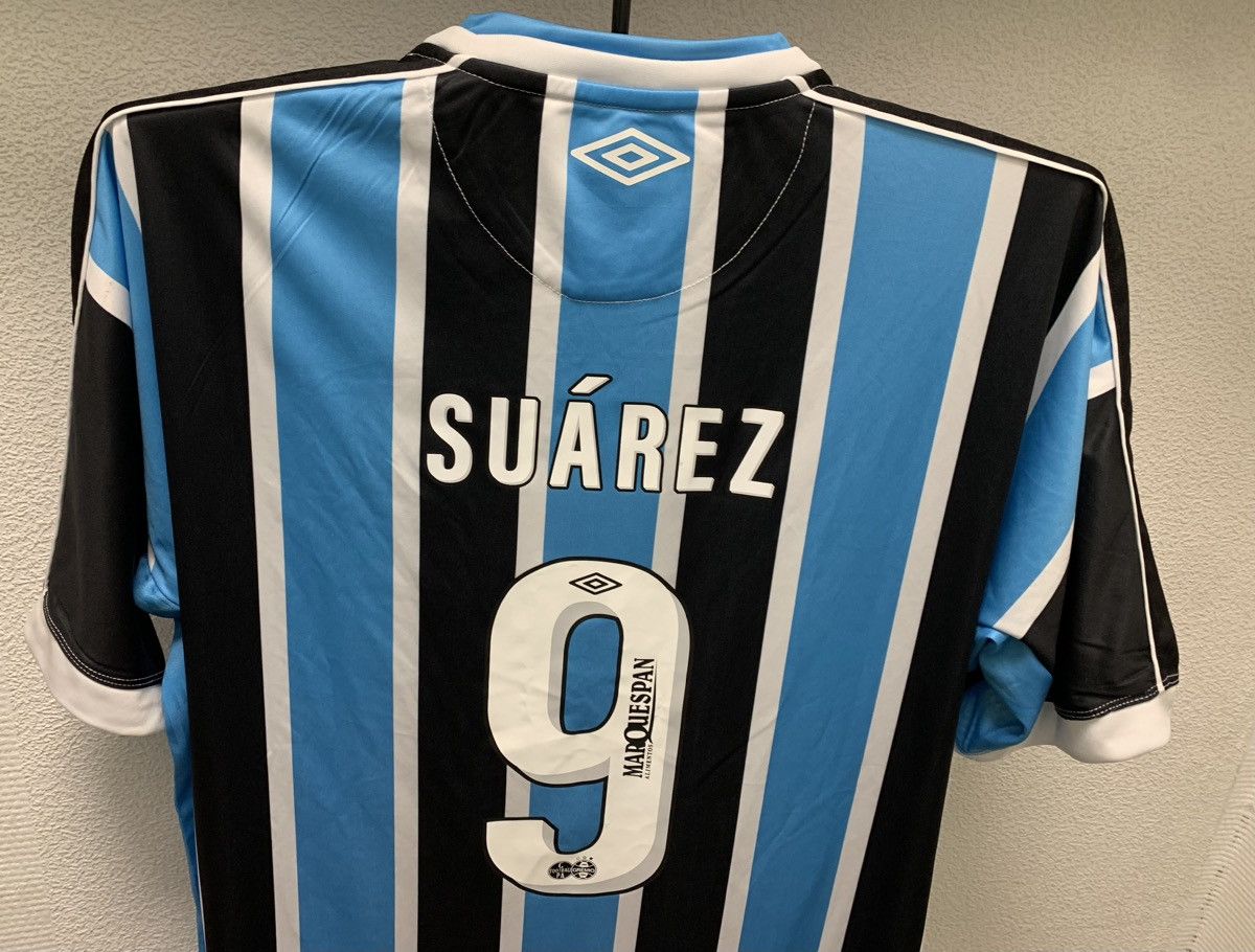 Umbro Gremio Suarez 9 Umbro soccer jersey 4xl xxxxl brasil Brazil Size US XXL / EU 58 / 5 - 10 Thumbnail