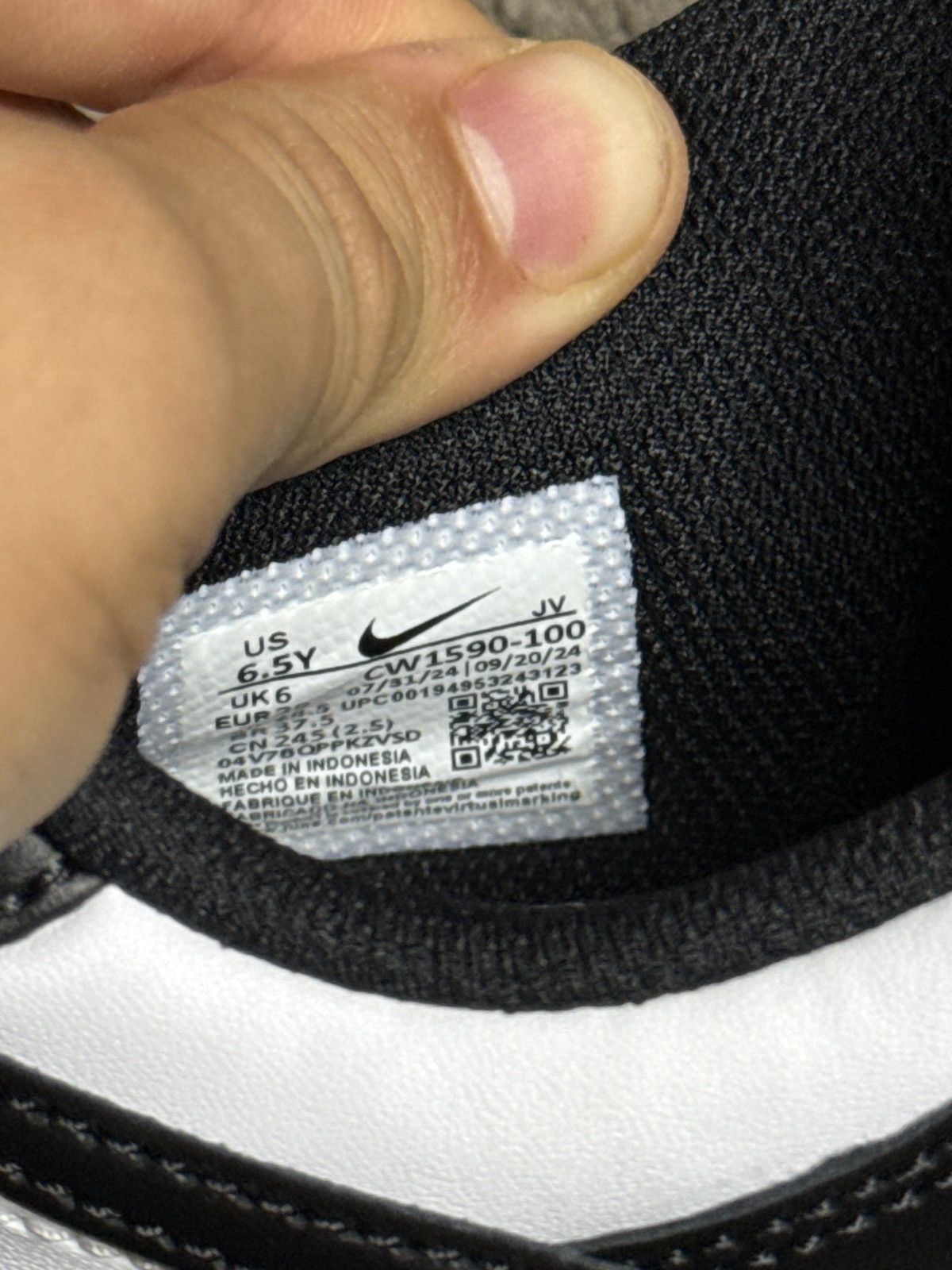 Nike Nike panda dunks Size US 6.5 / EU 39-40 - 6 Thumbnail
