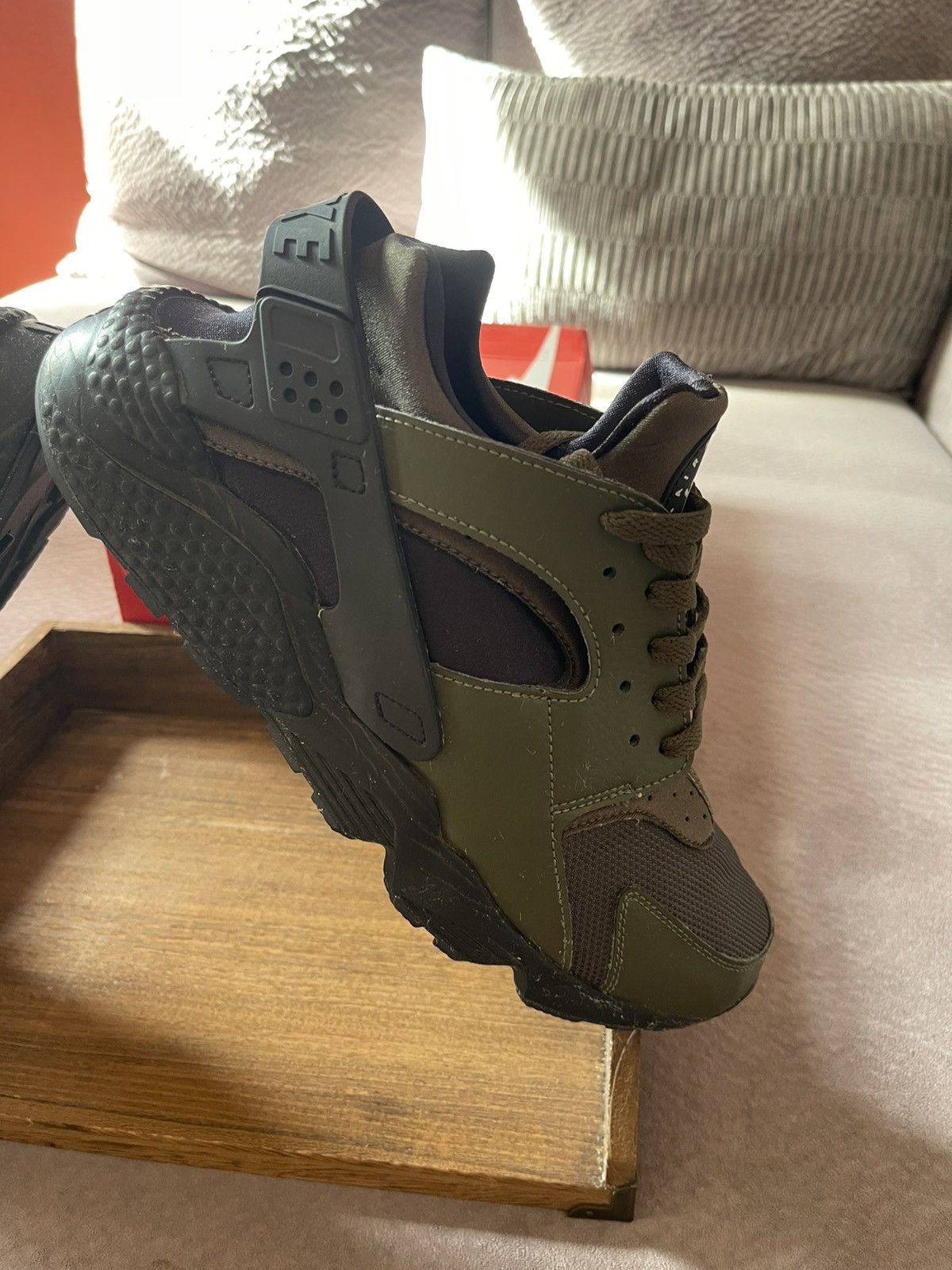 Nike Nike Air Huarache Olive/Black Size US 12 / EU 45 - 5 Thumbnail