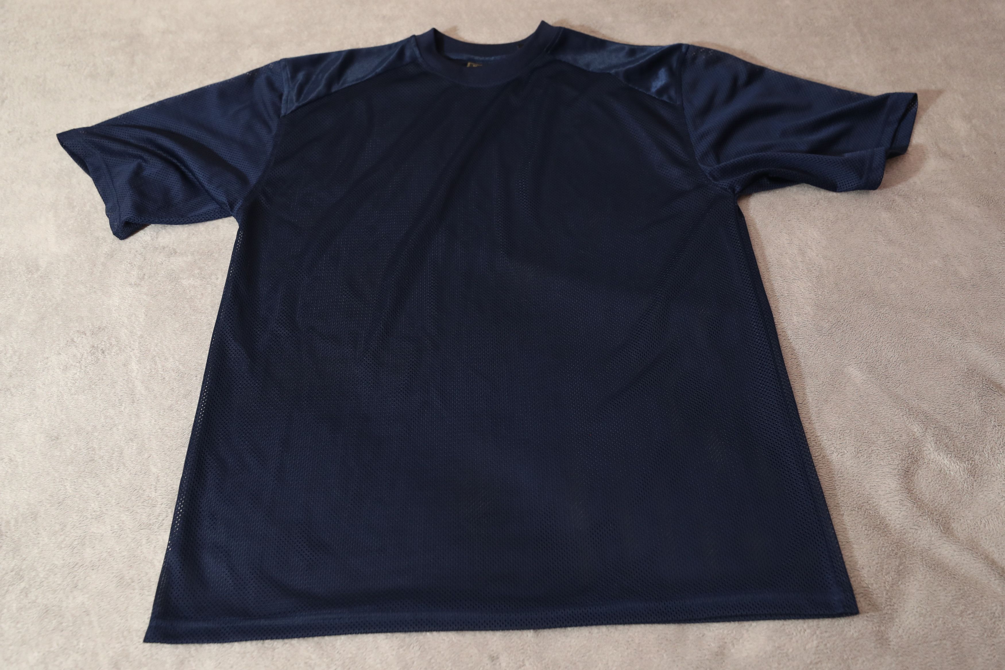 Vintage Highland Outfitters Navy Blue Mesh Tee (L) Size US L / EU 52-54 / 3 - 3 Thumbnail