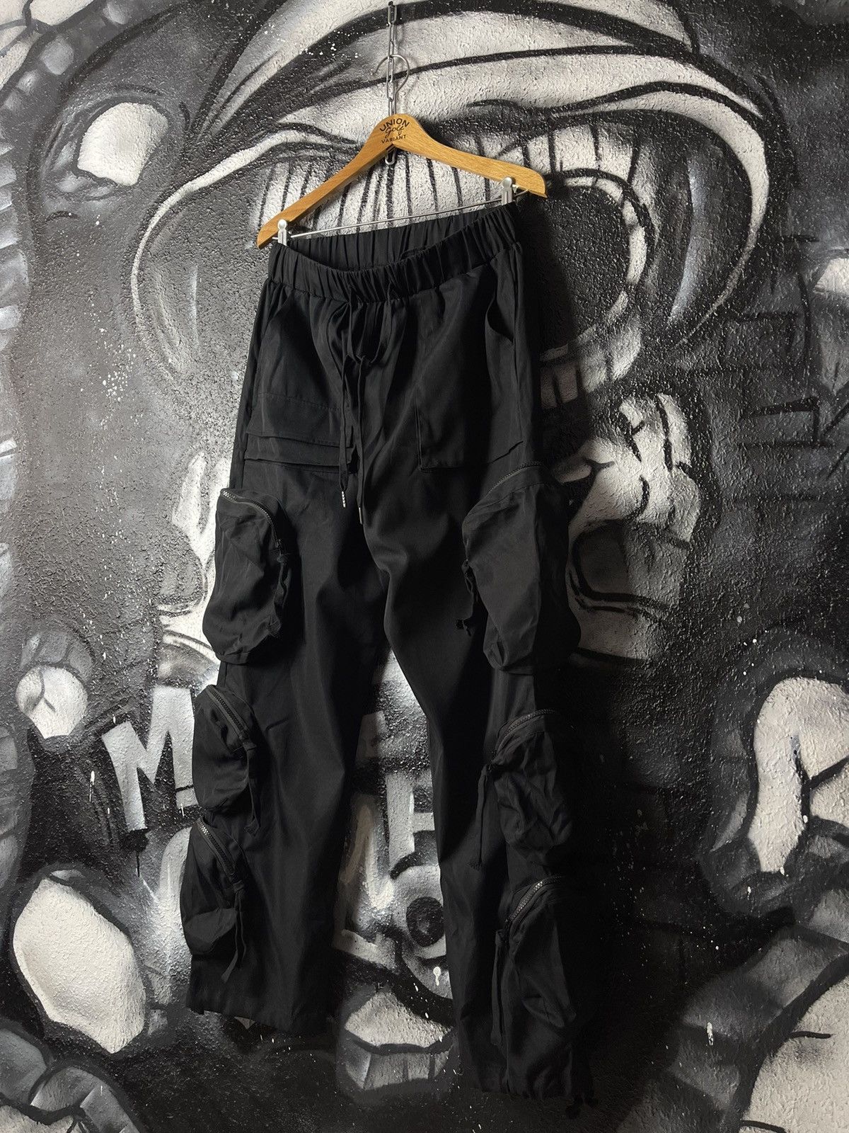 Japanese Brand Avant Garde Multipocket Cargo Pants Size M Size US 32 / EU 48 - 2 Thumbnail