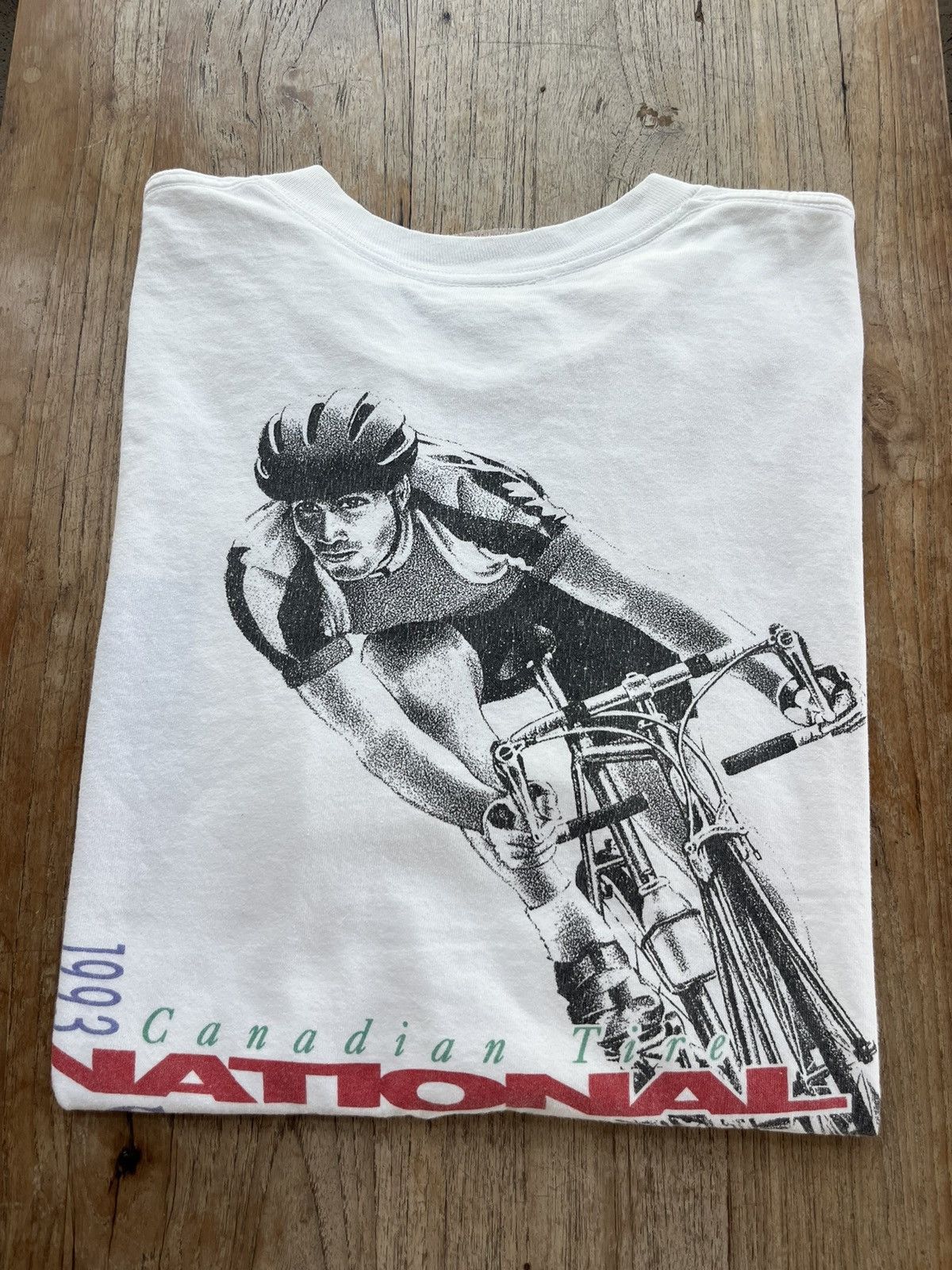 Vintage Vintage Canadian Tire National Cycling Series 1993’s Tshirt Size US XL / EU 56 / 4 - 1 Thumbnail
