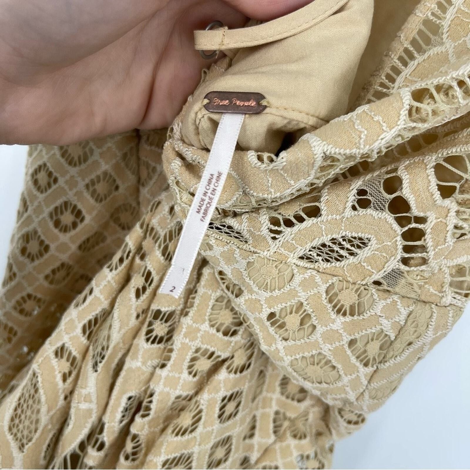 Free People Free People One Million Lover Ivory Lace Mini Dress Size 2 Size XS / US 0-2 / IT 36-38 - 4 Thumbnail