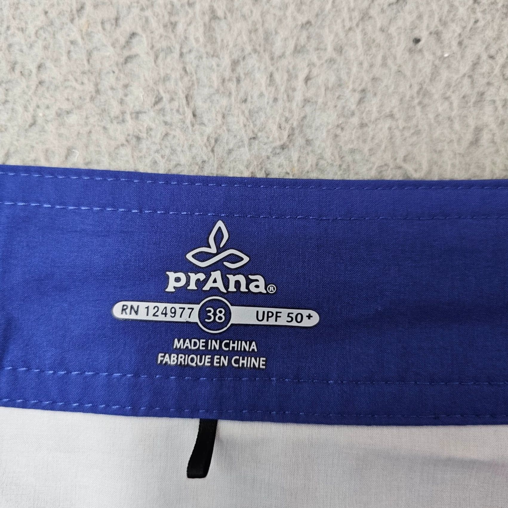 Prana prAna Swim Trunks Mens 38 Board Shorts Blue UPF 50+ Quick Dry Surfing Pockets Drawstring 100% Polyester Casual Nature Aloha Vintage No Mens Size US 38 / EU 54 - 2 Thumbnail