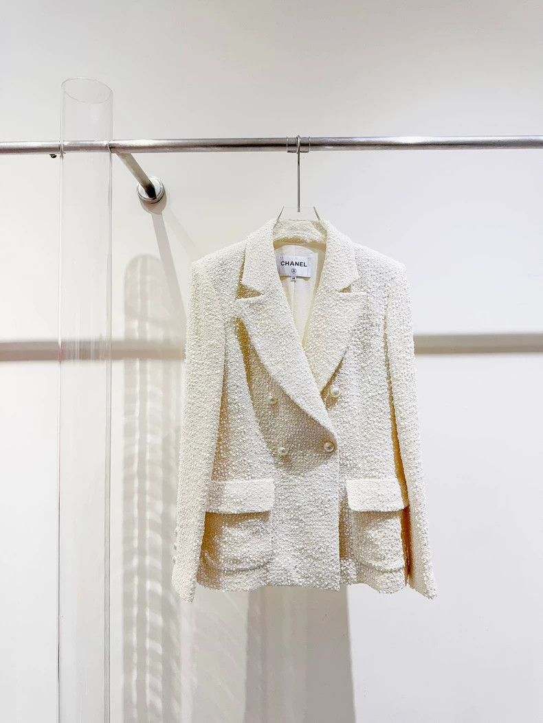 Chanel Chanel Cruise series popular pearl buckle jacket 2503-Nexta Size XS / US 0-2 / IT 36-38 - 1 Thumbnail