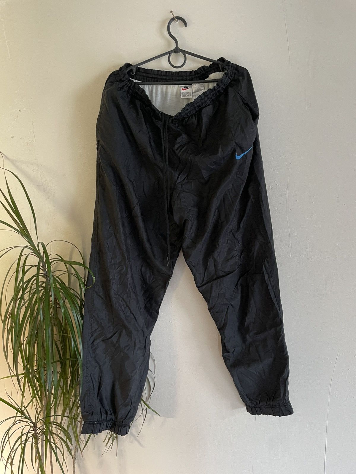 Nike Vintage Nike Tracksuit Jacket And Pants 90s Swoosh Y2K Size US M / EU 48-50 / 2 - 9 Thumbnail