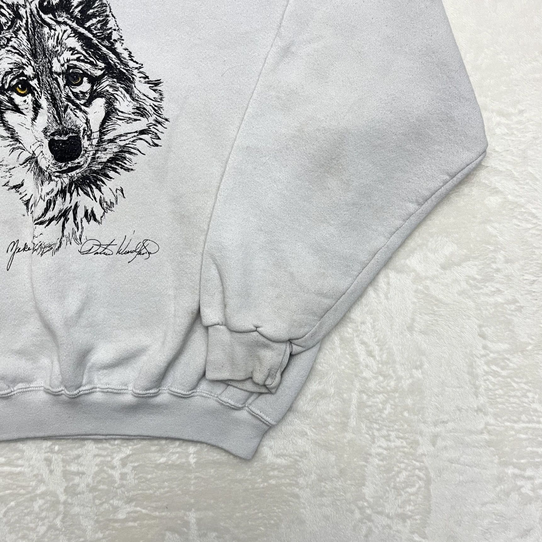 Jerzees VINTAGE Jerzees Sweatshirt Pullover Mens Medium Wolf Graphic Print Gray 90s Size US M / EU 48-50 / 2 - 5 Thumbnail