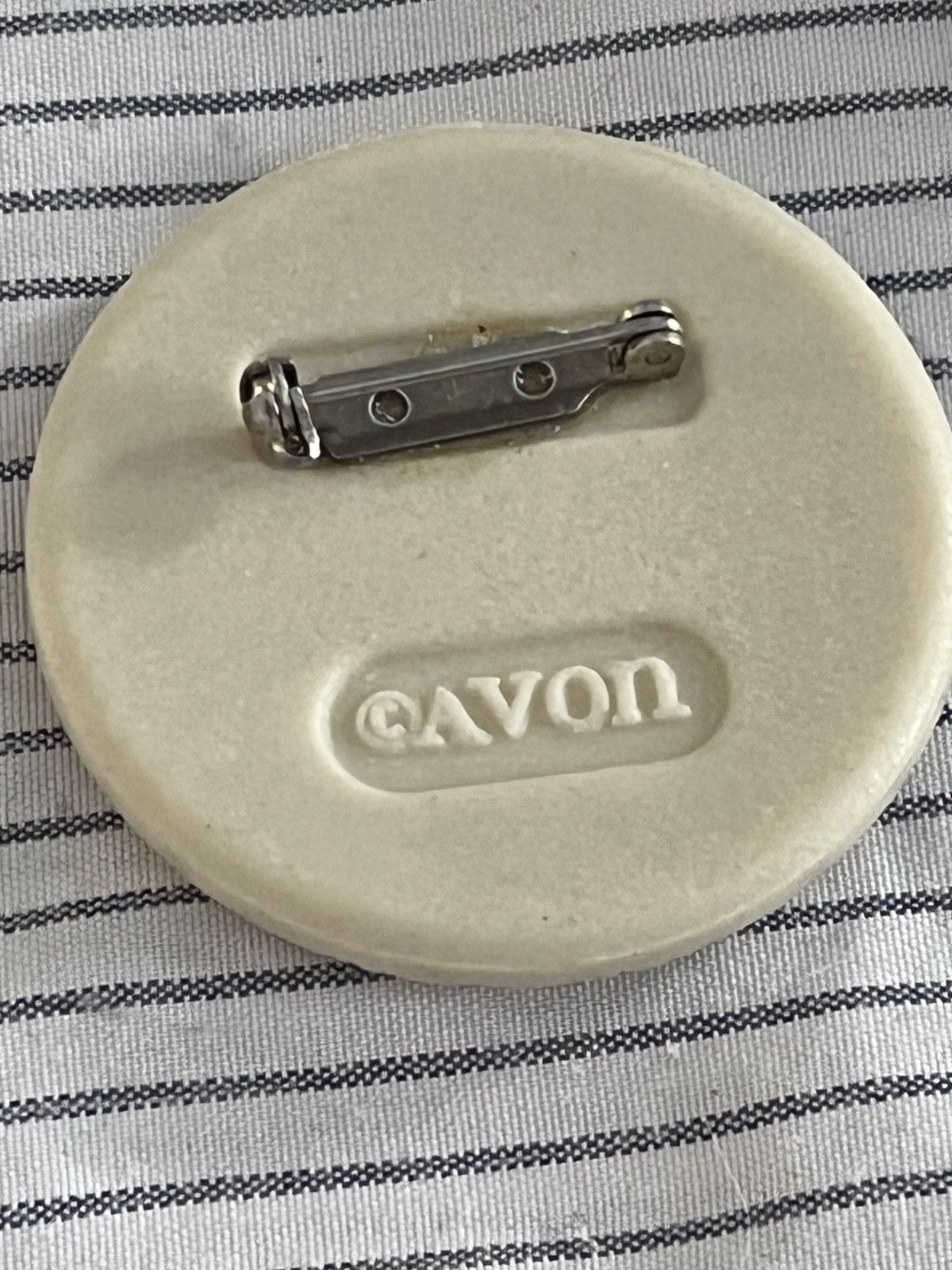 Other Vintage Avon 1984 Spring Bouquet Flower Pin Brooch Size ONE SIZE - 3 Thumbnail
