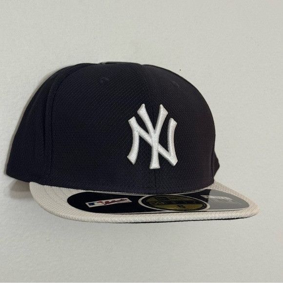 New Era NEW ERA YANKEES MLB DIAMOND ERA 59FIFTY FITTED SZ 8 HAT Size ONE SIZE - 1 Thumbnail