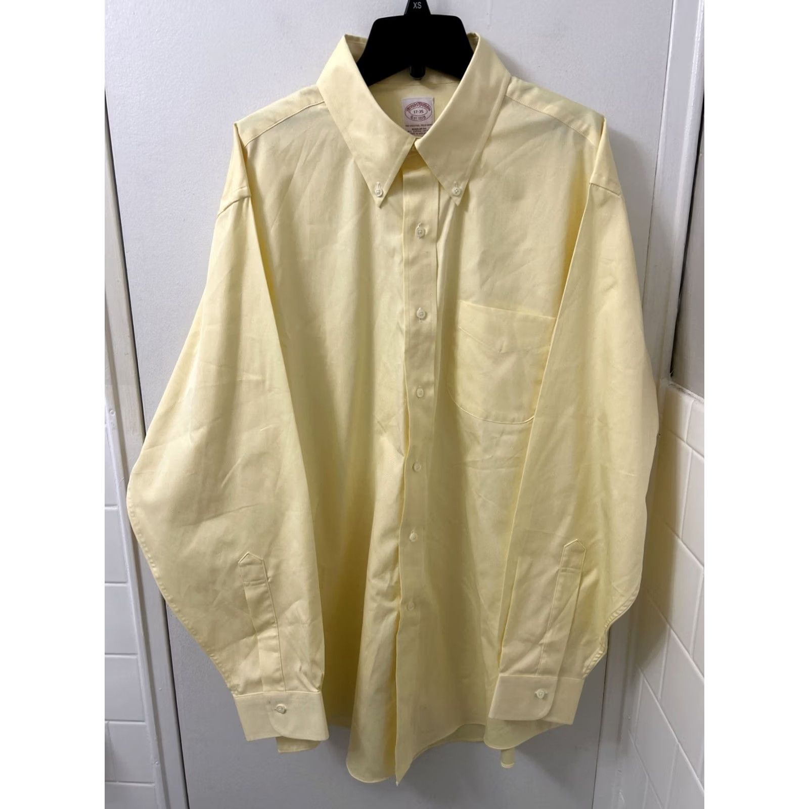 Brooks Brothers Brooks Brothers Original Polo Shirt Mens 17 Yellow Oxford Supima Button Up L/S Dress Shirt Size US XL / EU 56 / 4 - 2 Thumbnail