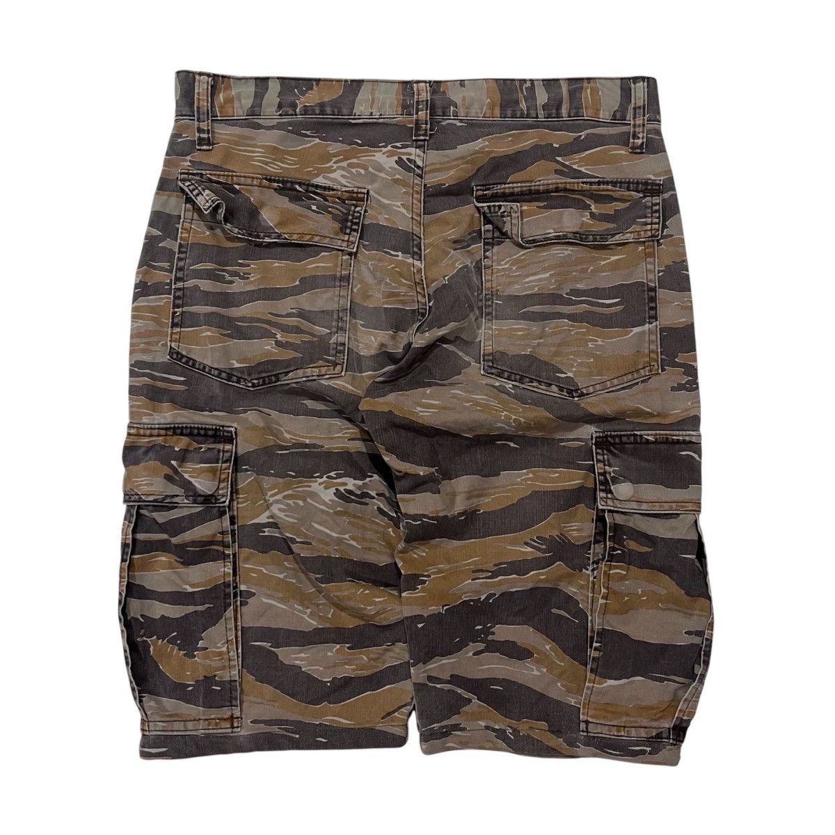 Hysteric Glamour 90’s Hysteric Cargo Short Size US 30 / EU 46 - 2 Thumbnail