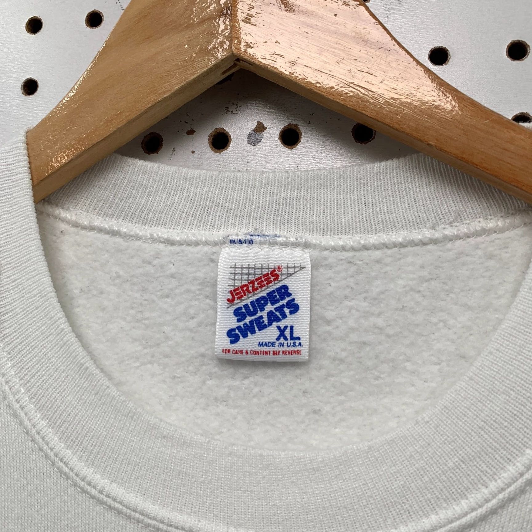 Jerzees VINTAGE Jerzees Sweatshirt Mens XL White Bar Grill Cowboy Boot 90s Made USA Size US XL / EU 56 / 4 - 4 Thumbnail