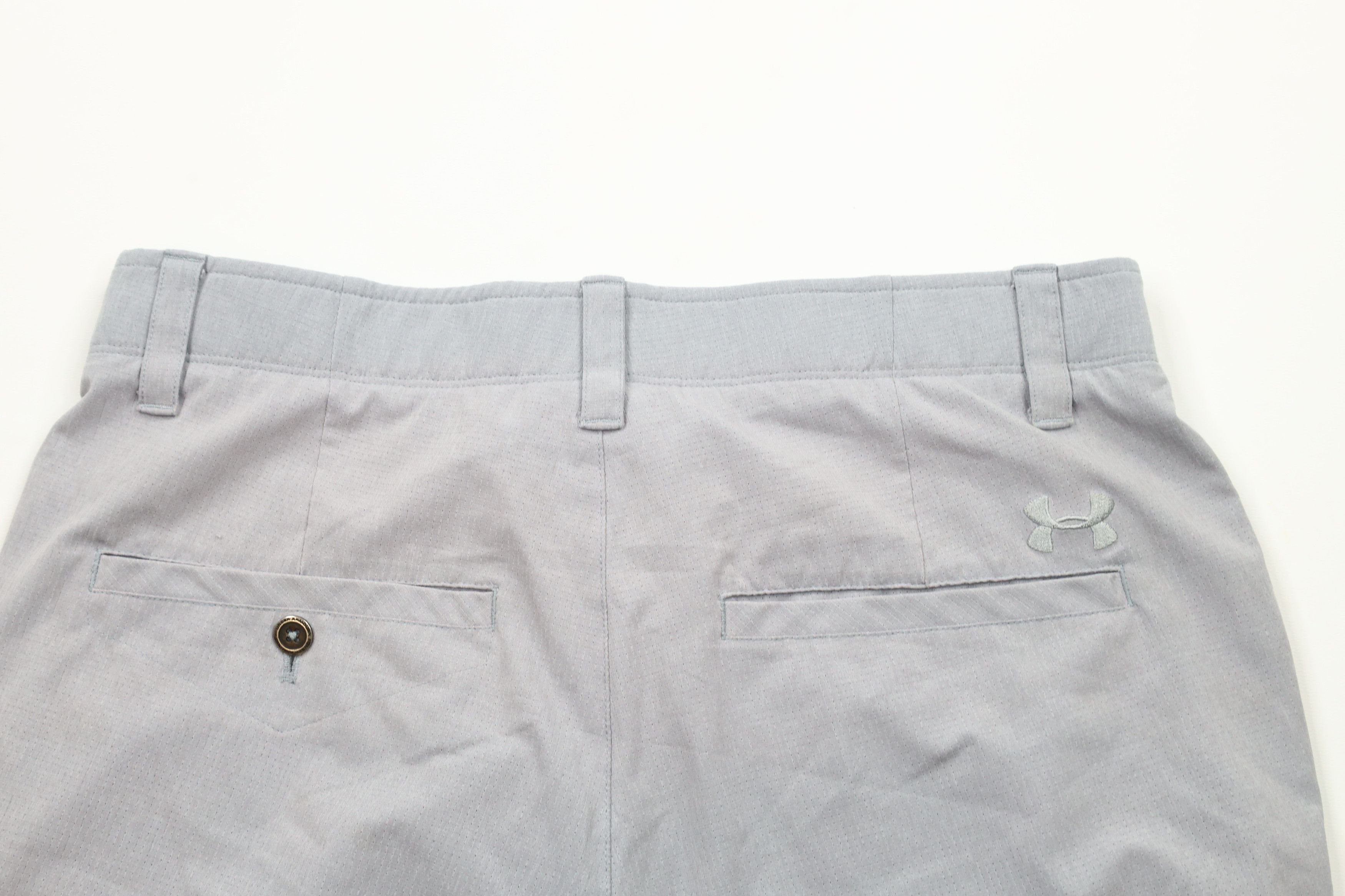 Under Armour × Vintage Under Armour Flat Front Golfing Golf Chino Shorts Gray Size US 30 / EU 46 - 11 Thumbnail