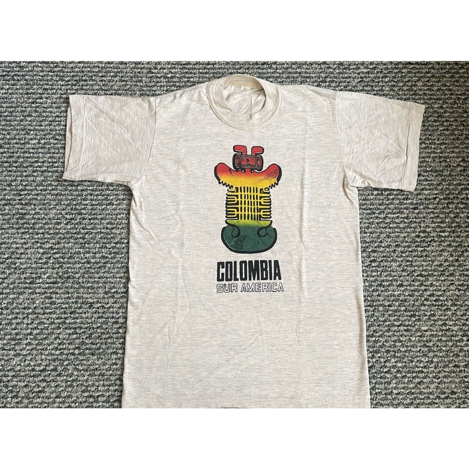 Hanes VINTAGE Hanes Columbia Shirt Adult Small S Short Sleeve Cotton 80s 90s Travel Gray Mens Size US S / EU 44-46 / 1 - 2 Thumbnail
