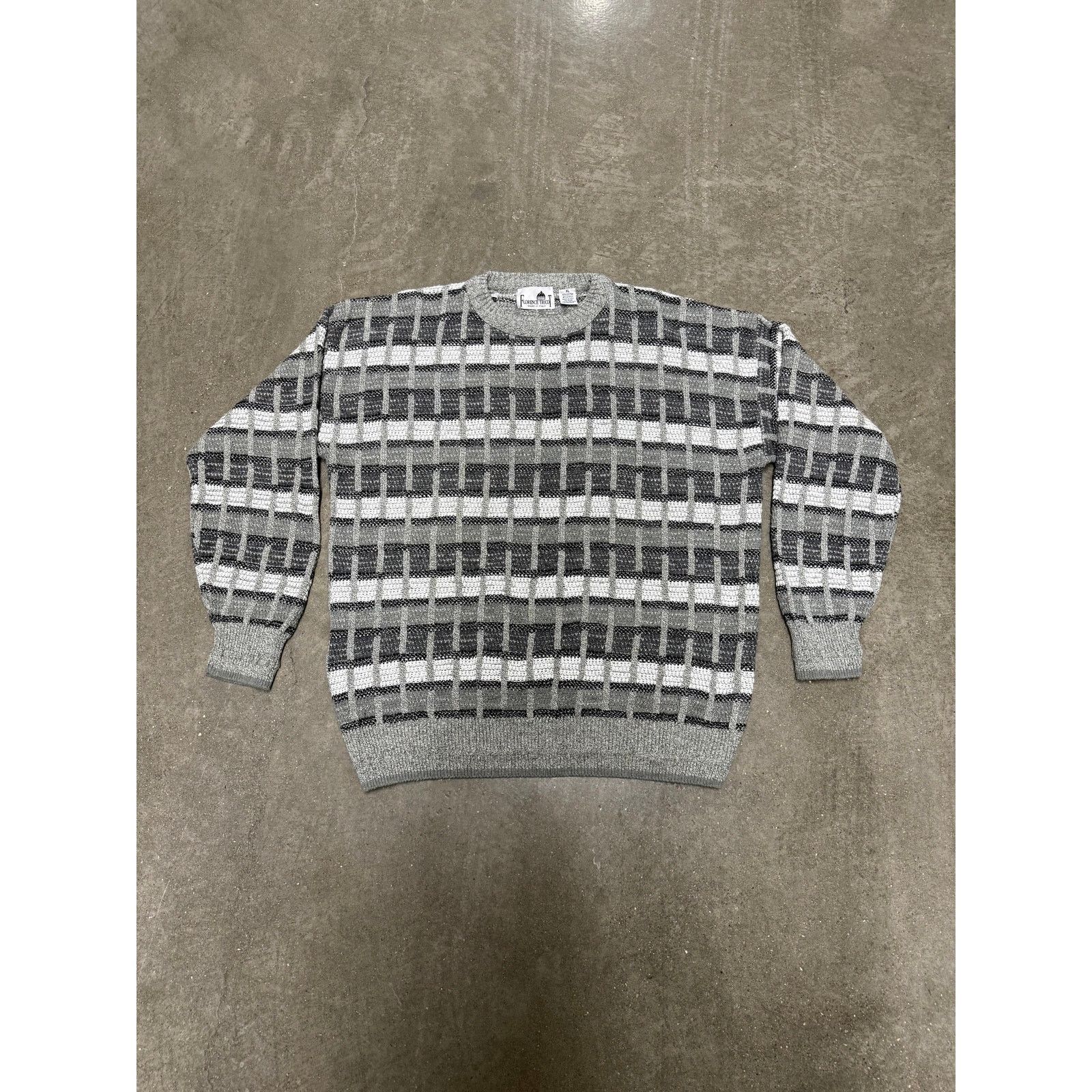 Vintage Vintage Y2K 90s Made in Italy Knit Sweater Size US XL / EU 56 / 4 - 1 Thumbnail