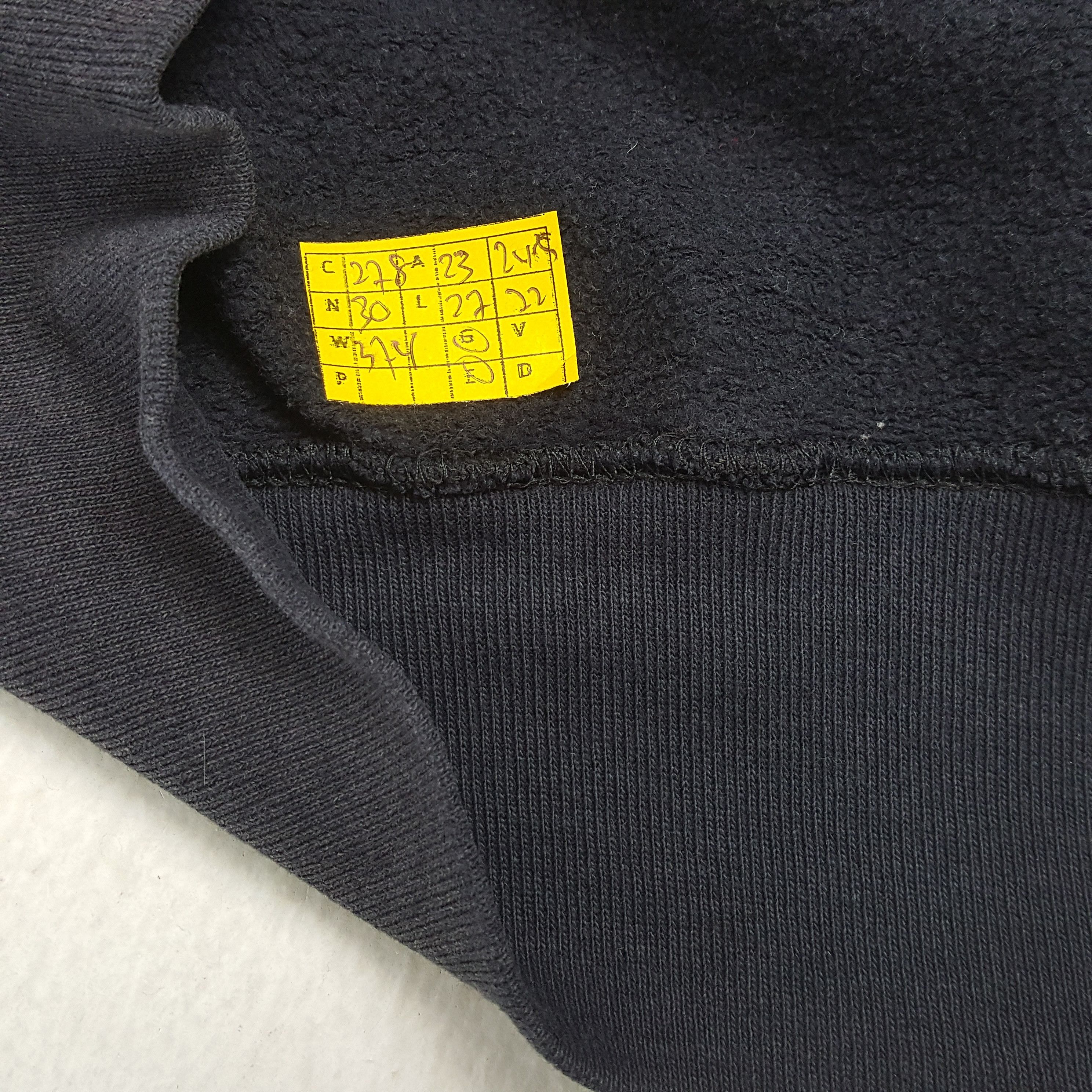 Vintage Vintage CAR QUEST American Motorsports Sweatshirt Size US L / EU 52-54 / 3 - 6 Thumbnail