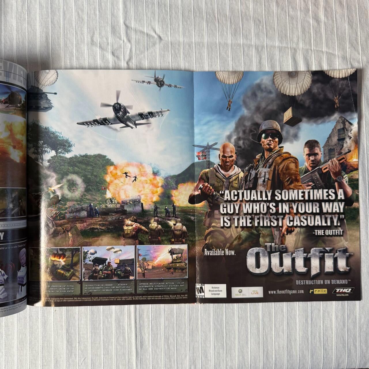 Other VTG XBOX Magazine #56 April 2006 Crackdown Preview w/ Poster Size ONE SIZE - 9 Thumbnail